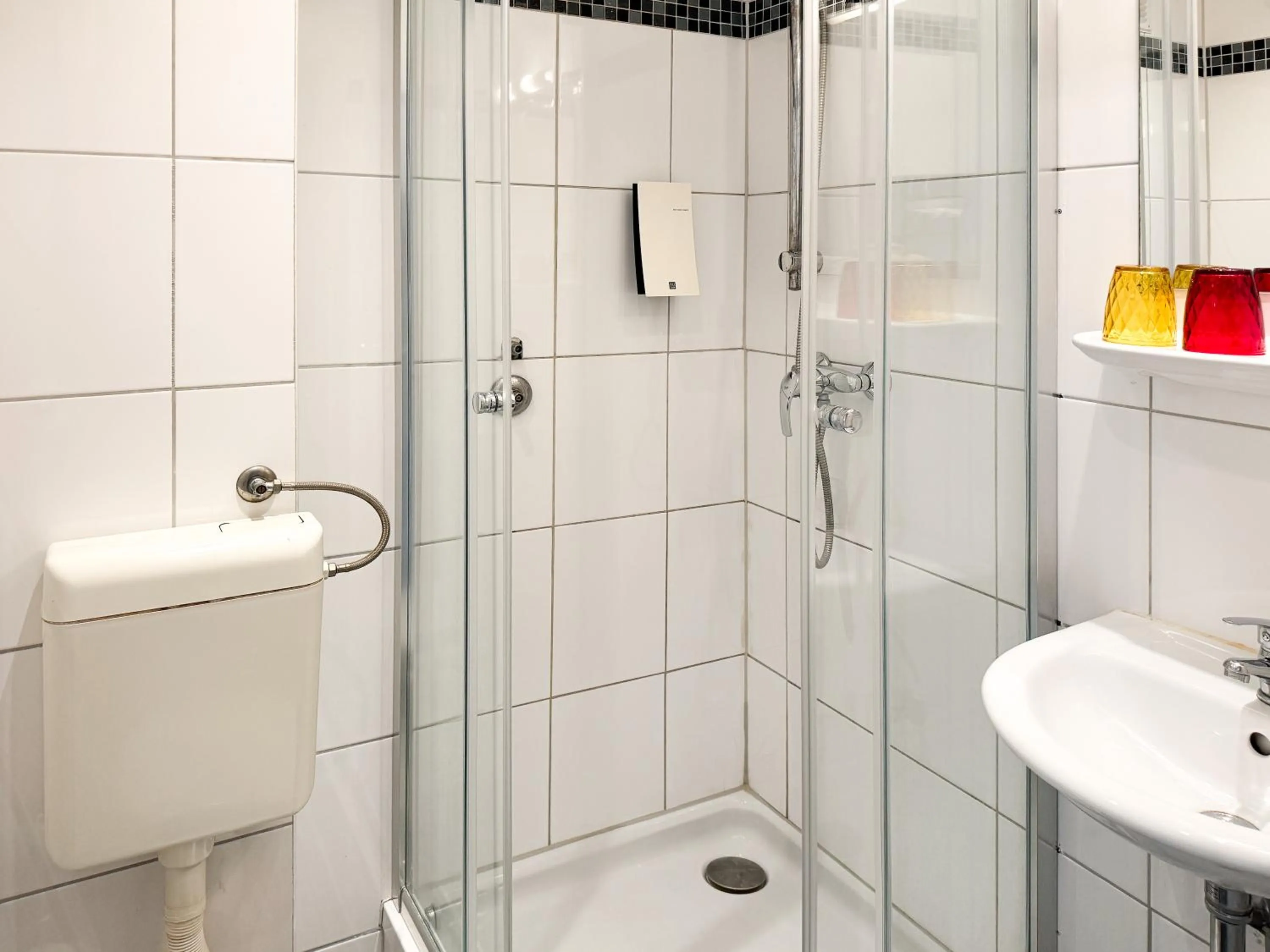 Shower in Hotel Sendlinger Tor