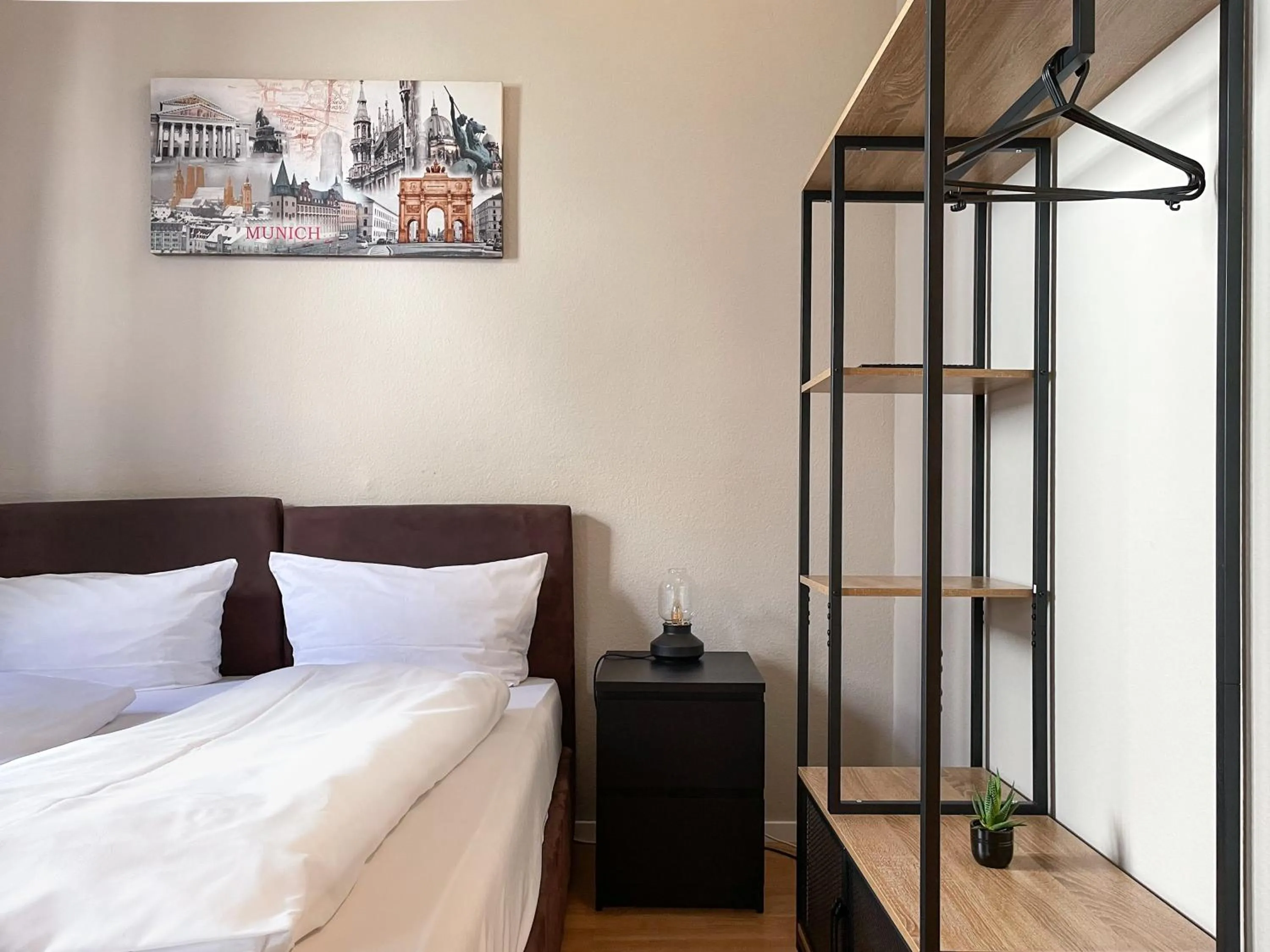 Decorative detail, Bed in Hotel Sendlinger Tor