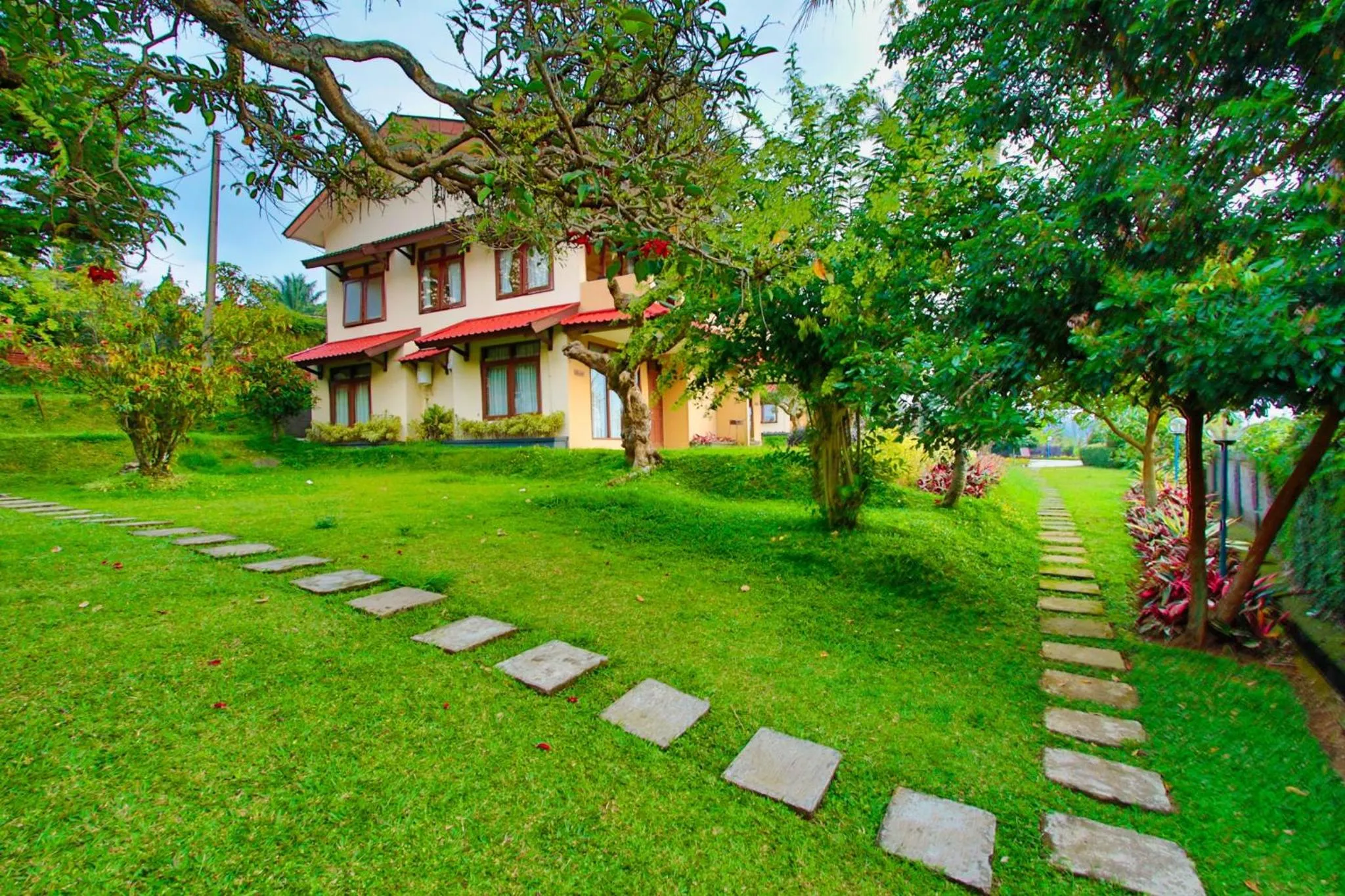 Garden in The Jayakarta Cisarua