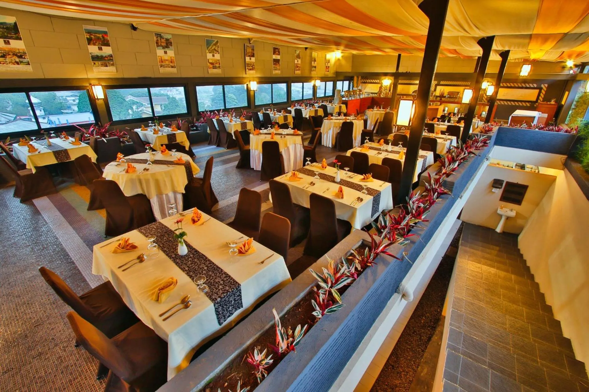 Restaurant/places to eat in The Jayakarta Cisarua