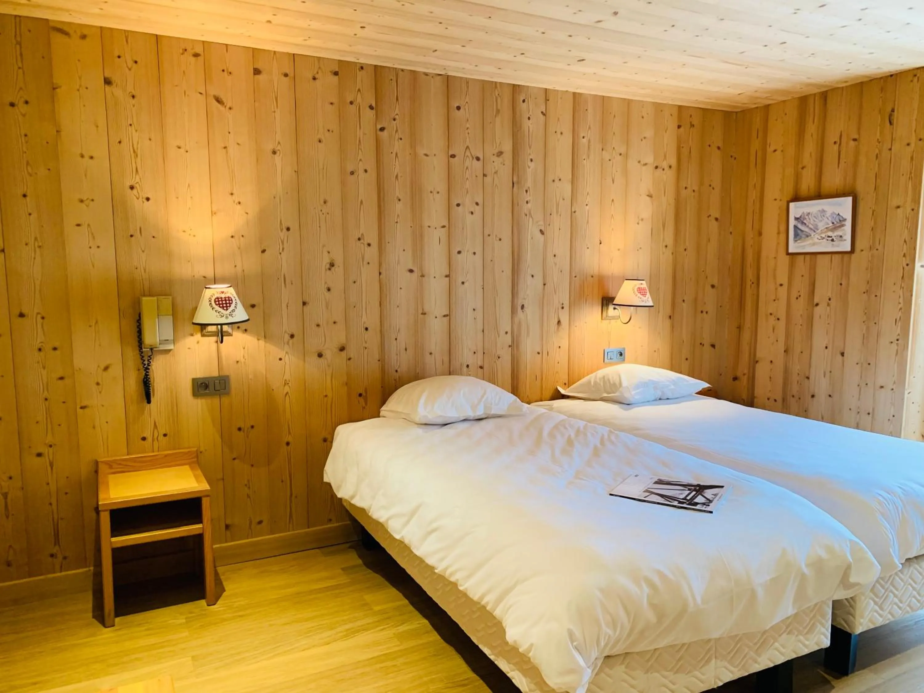 Bed in L'Arveyron Open House