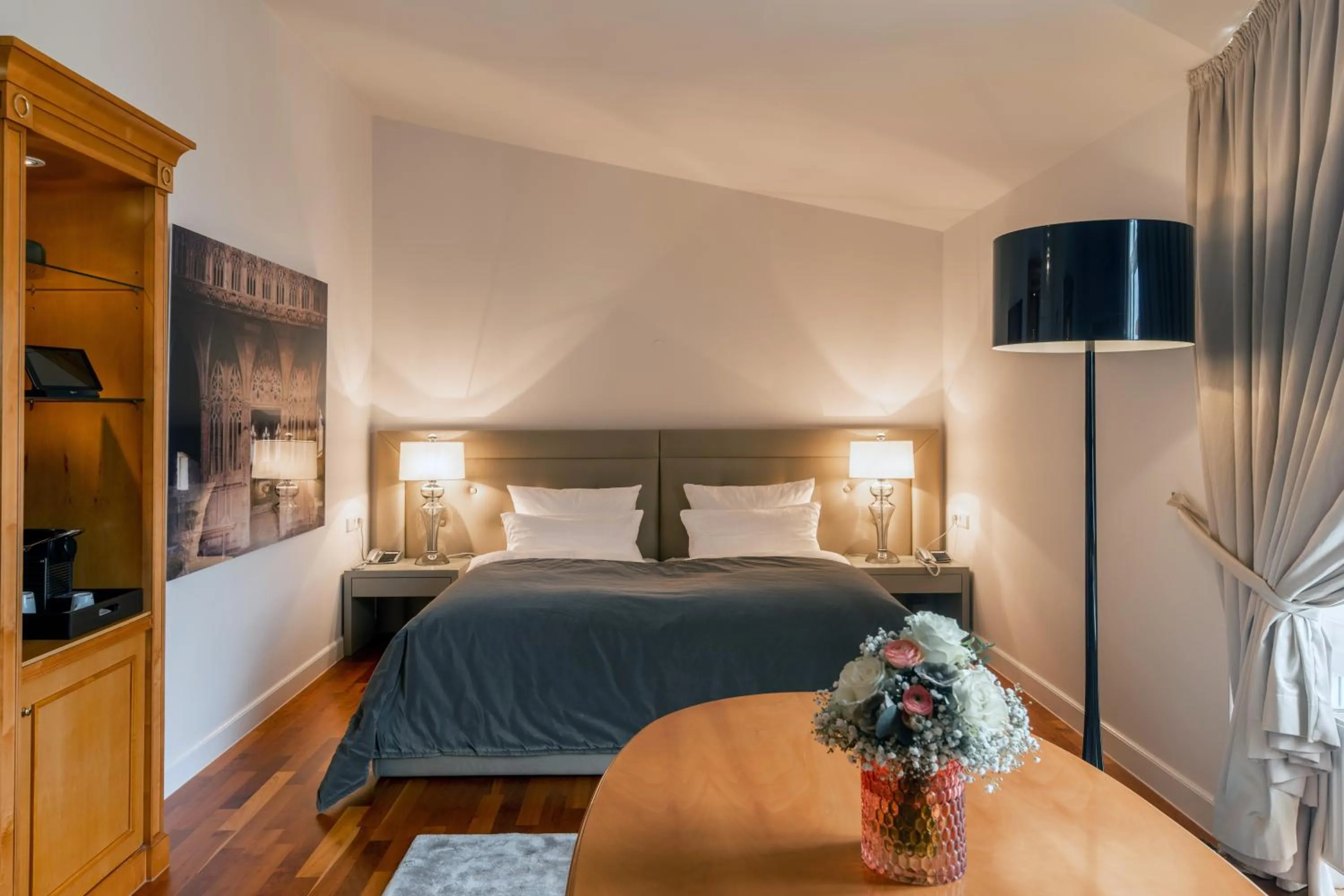 Bed in Romantik Hotel Kleber Post