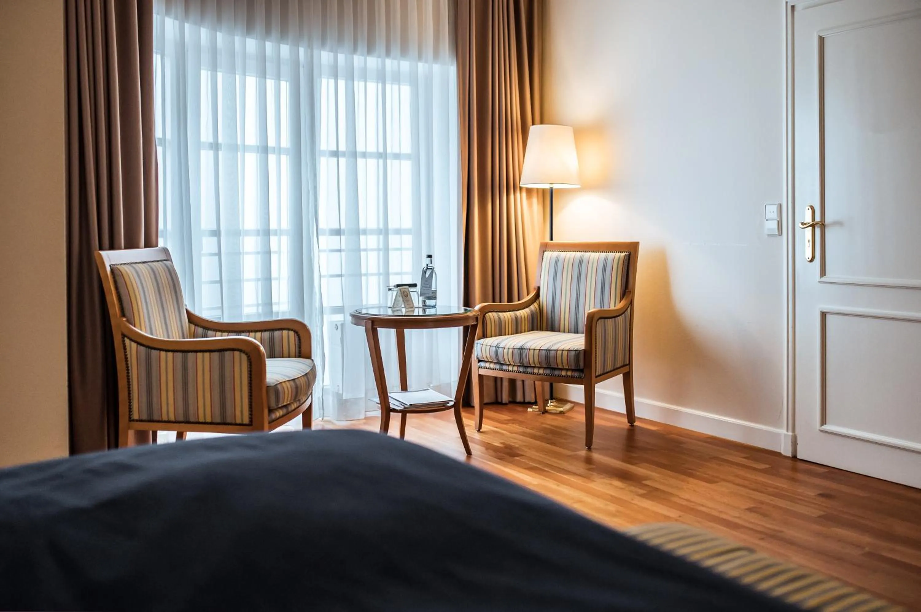 Seating area in Romantik Hotel Kleber Post