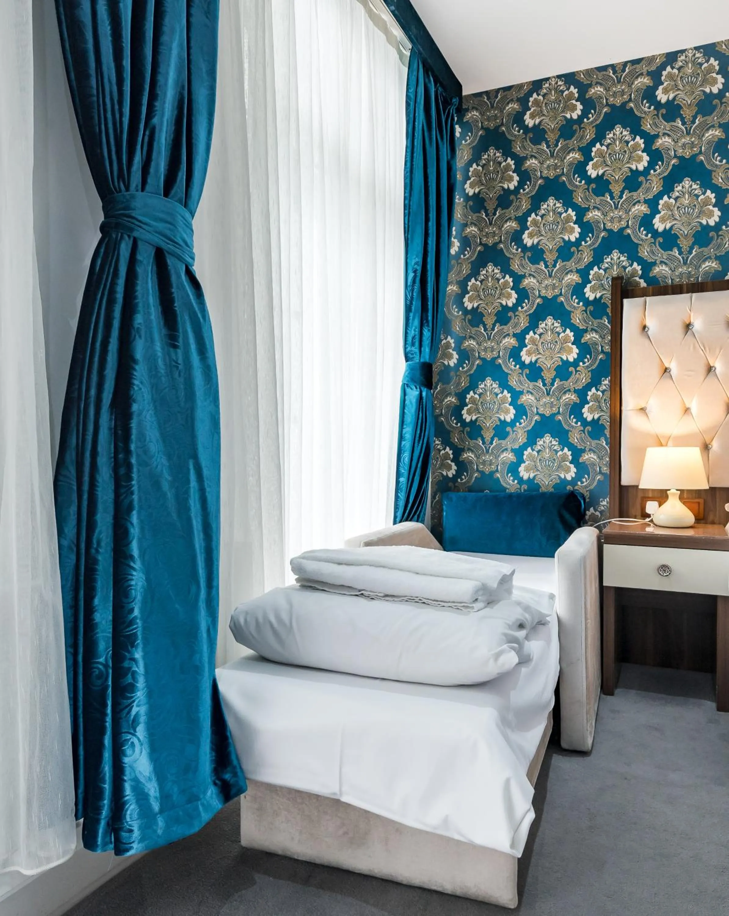 Bedroom, Bed in Vilenza Hotel