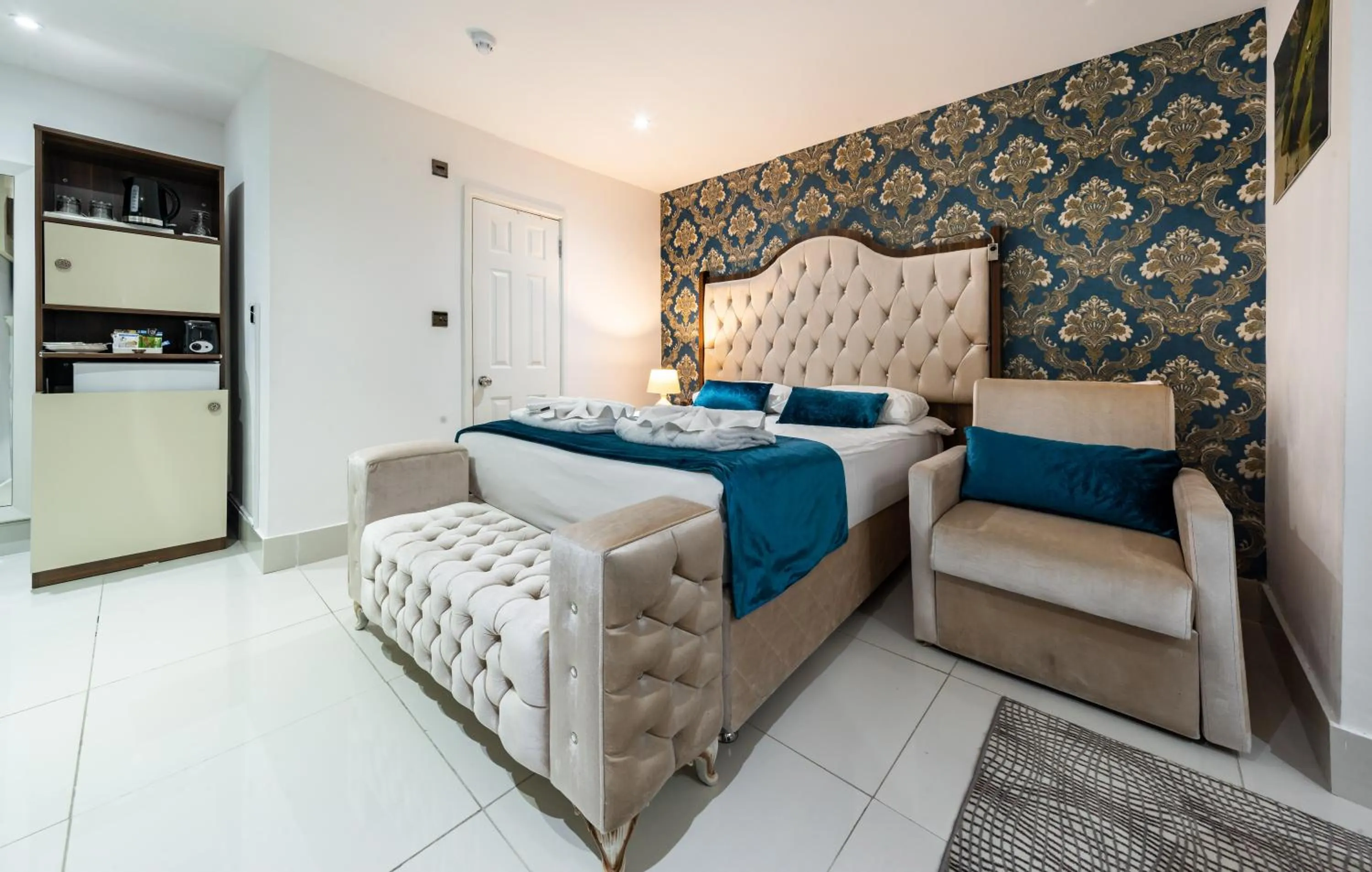 Comfort Triple Room in Vilenza Hotel