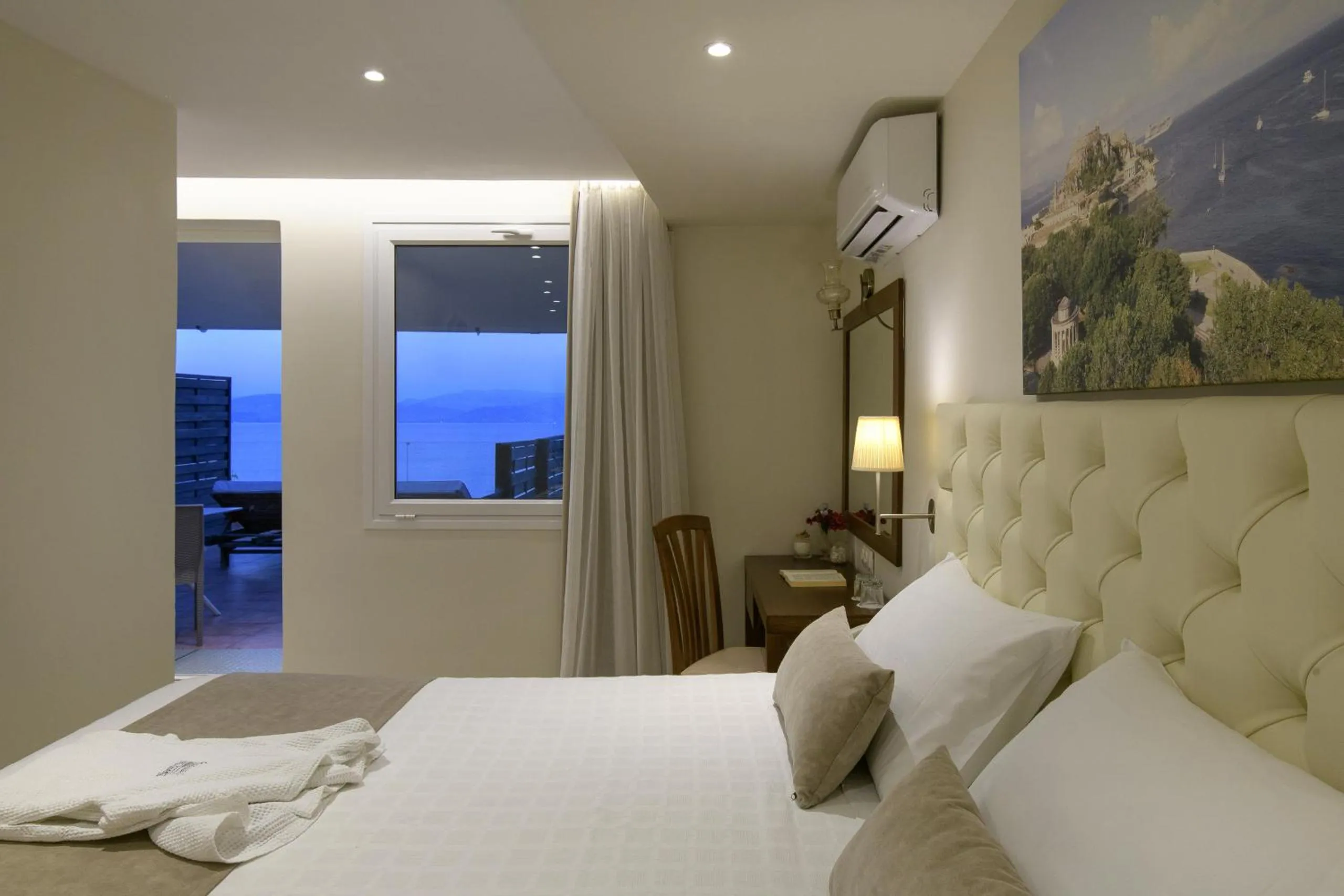 Bed in Hotel Kaiser Bridge