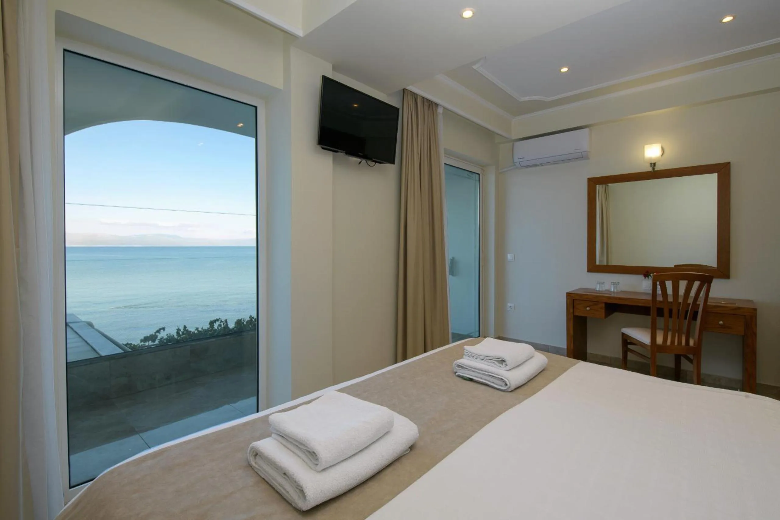 Bed in Hotel Kaiser Bridge