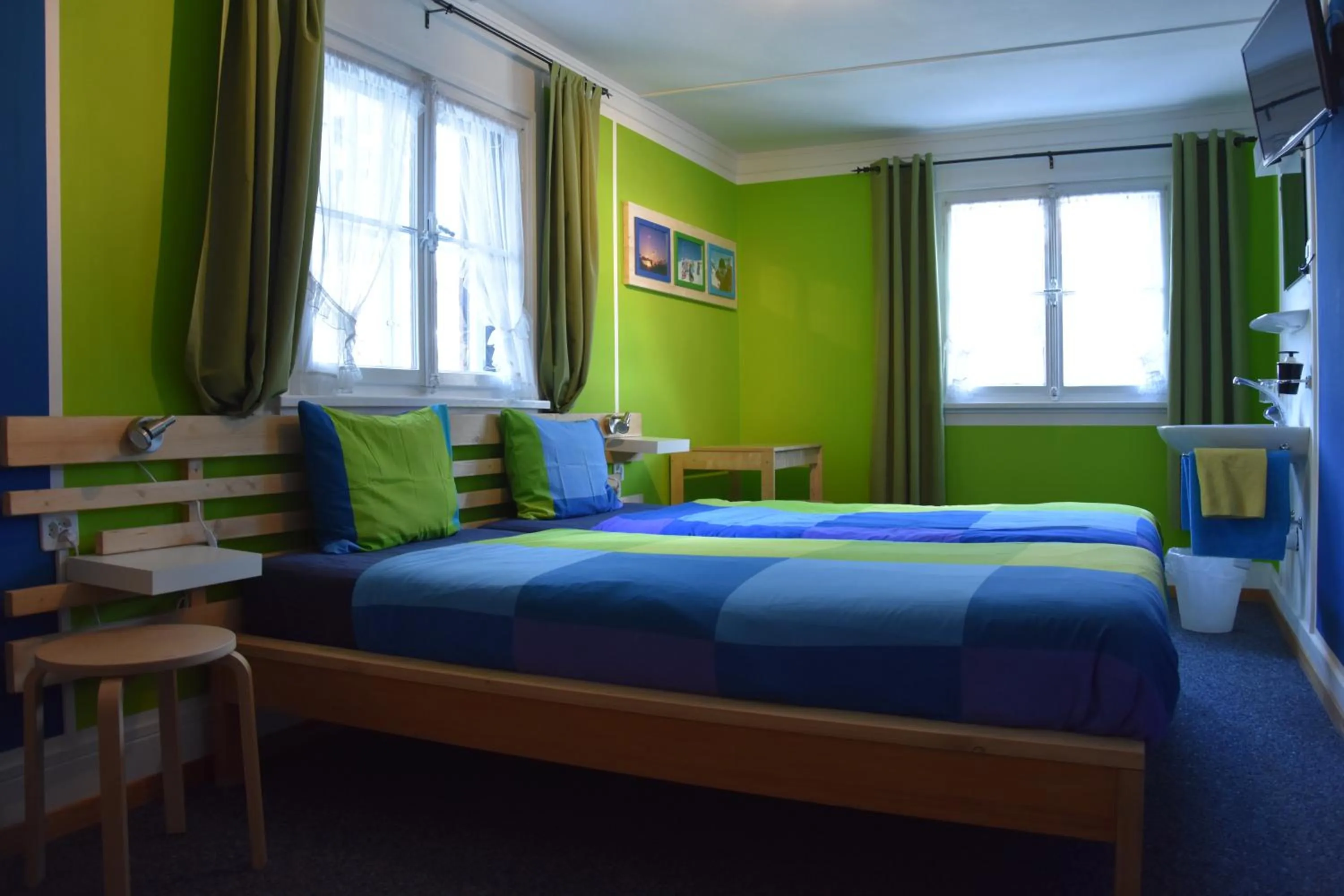 Photo of the whole room, Bed in Adventure Hostel