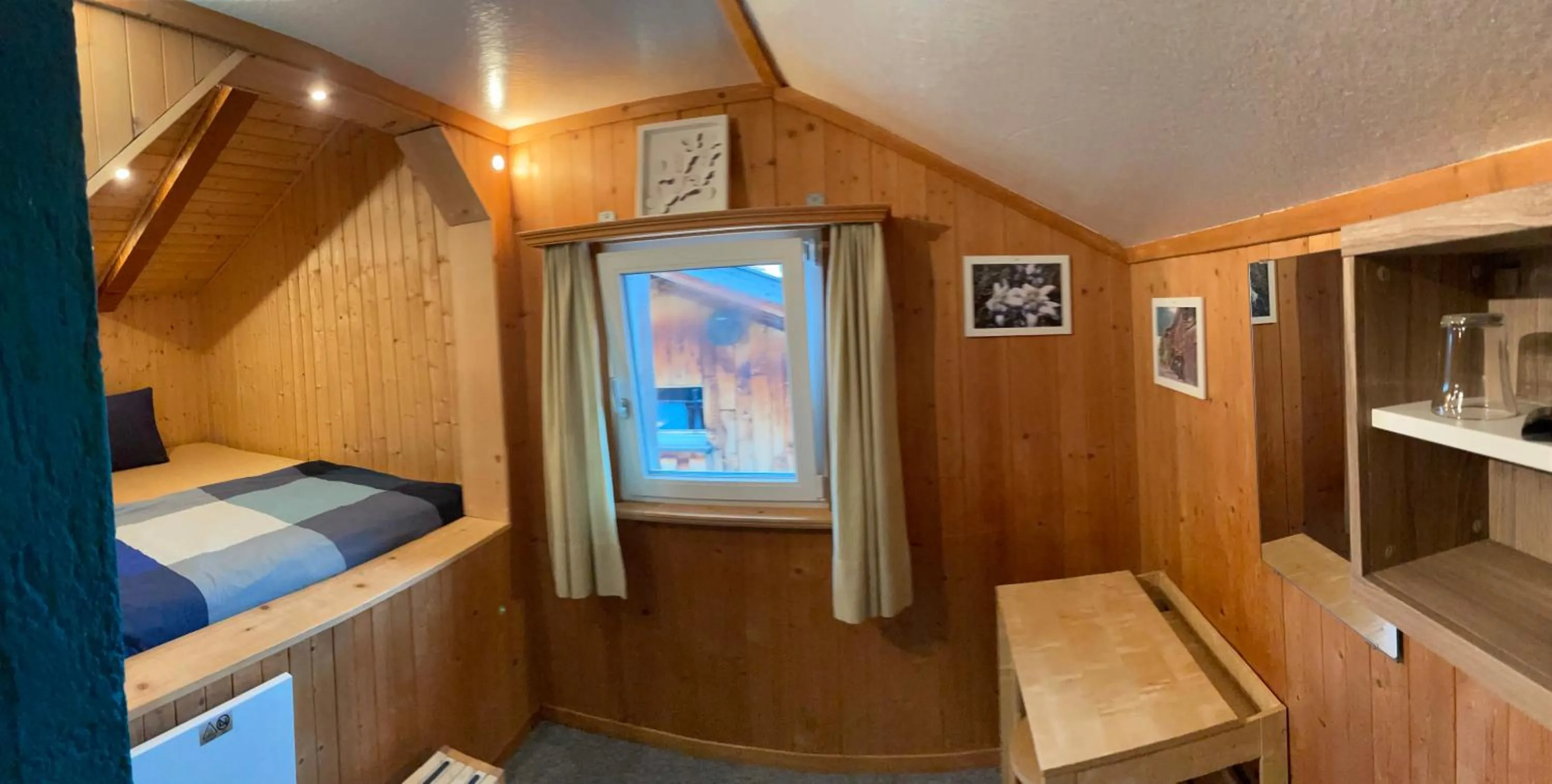 Photo of the whole room, Bed in Adventure Hostel