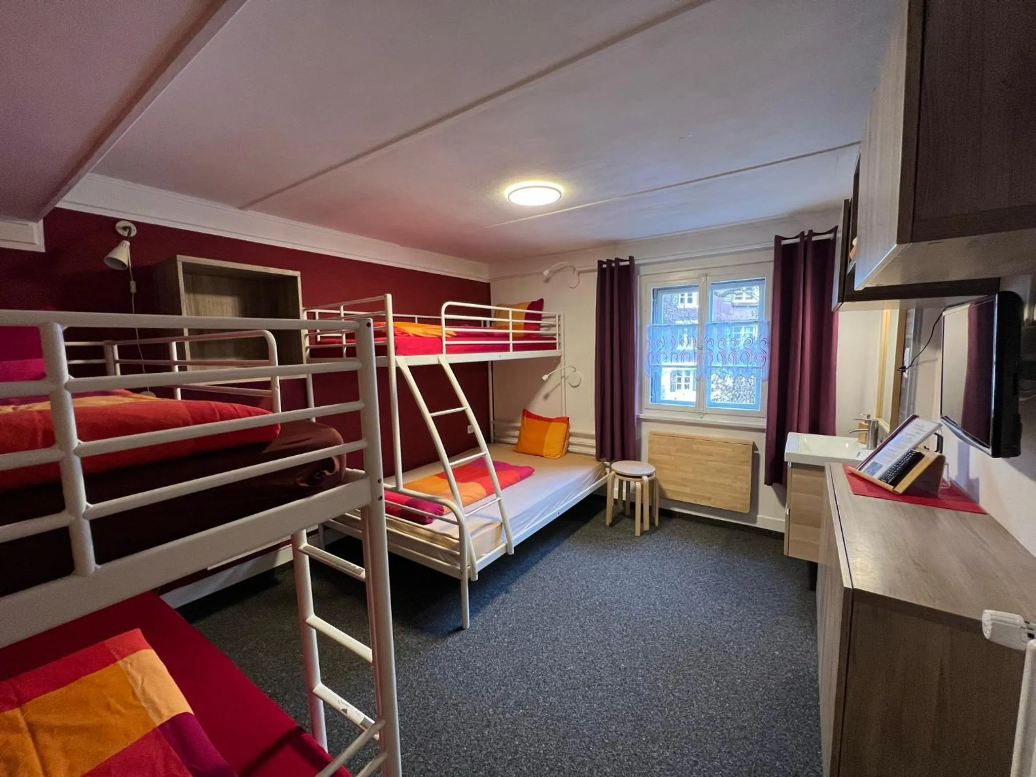 Photo of the whole room, Bed in Adventure Hostel