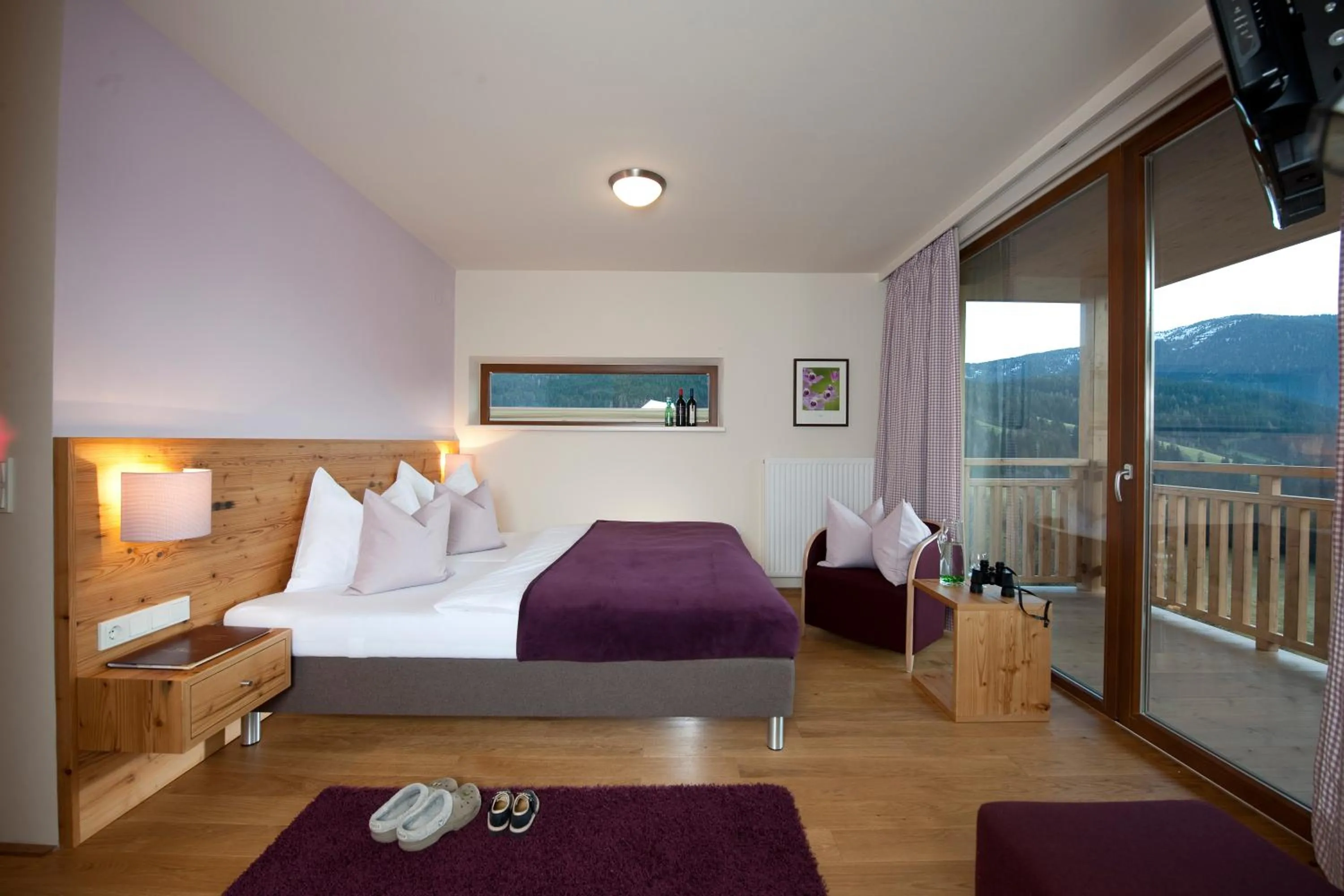 Photo of the whole room, Bed in Hotel Neubergerhof