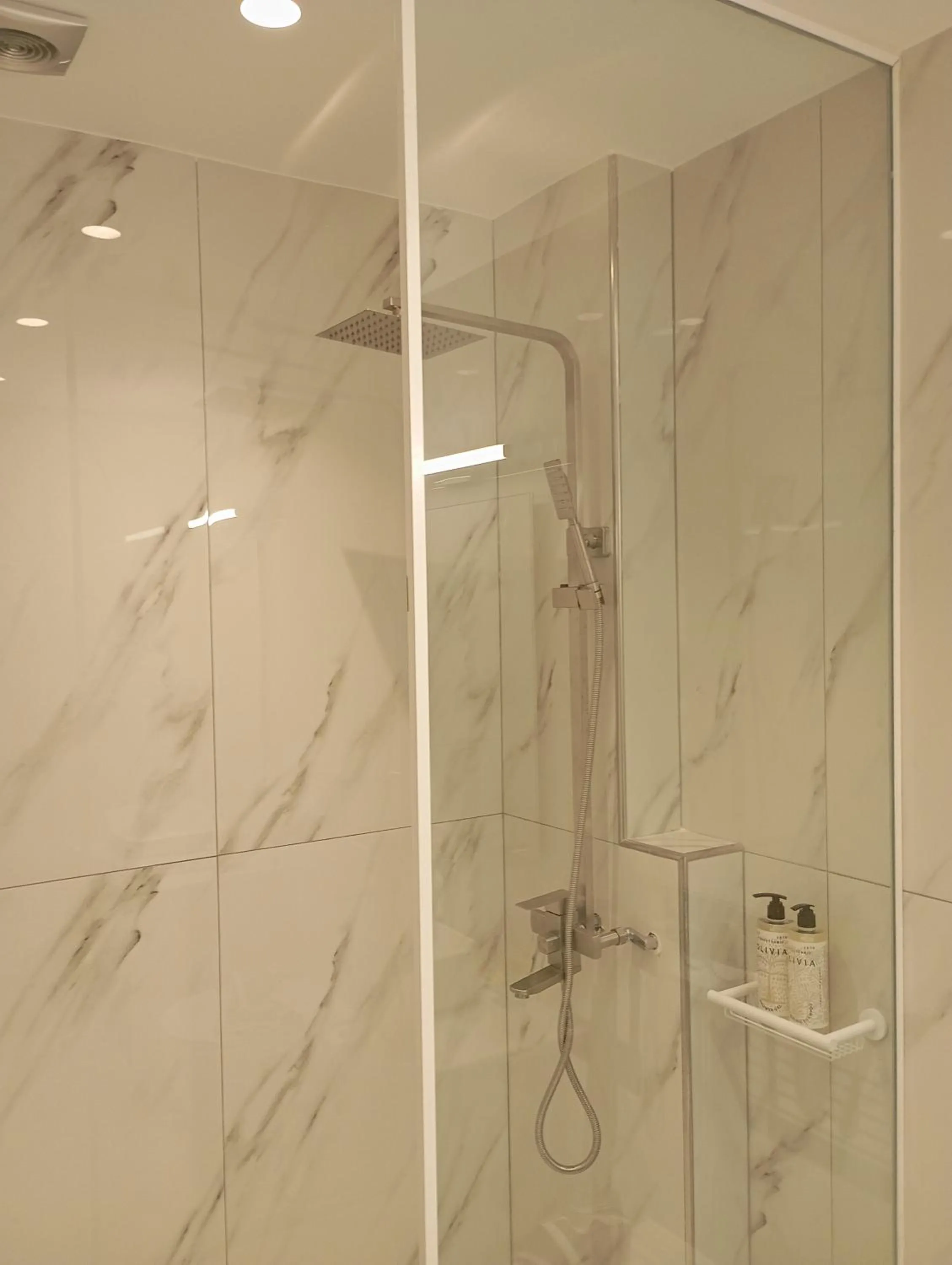 Shower in Ifestia Hotel