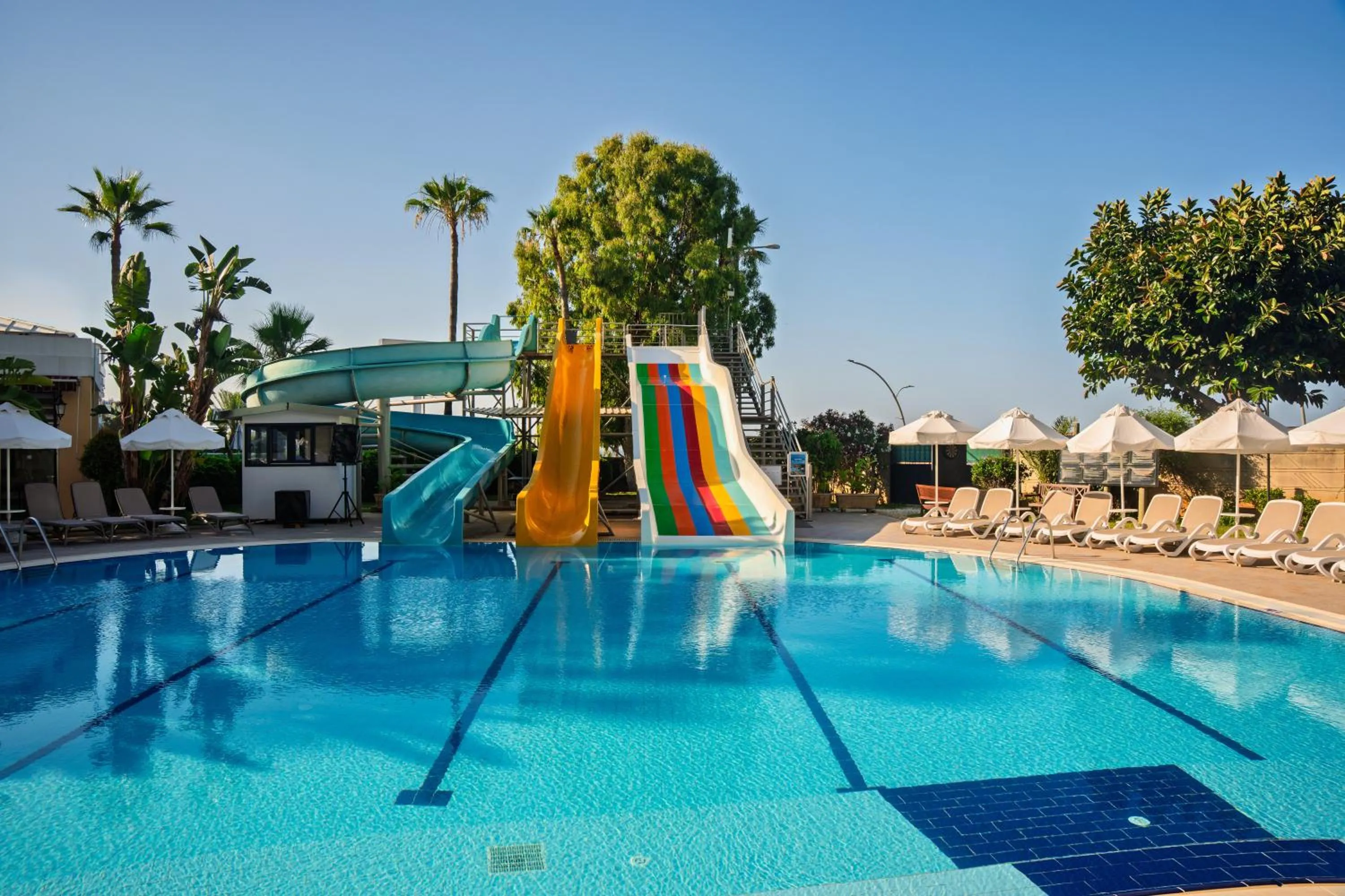 Swimming pool in Hotel Grand Kaptan - Ultra All Inclusive