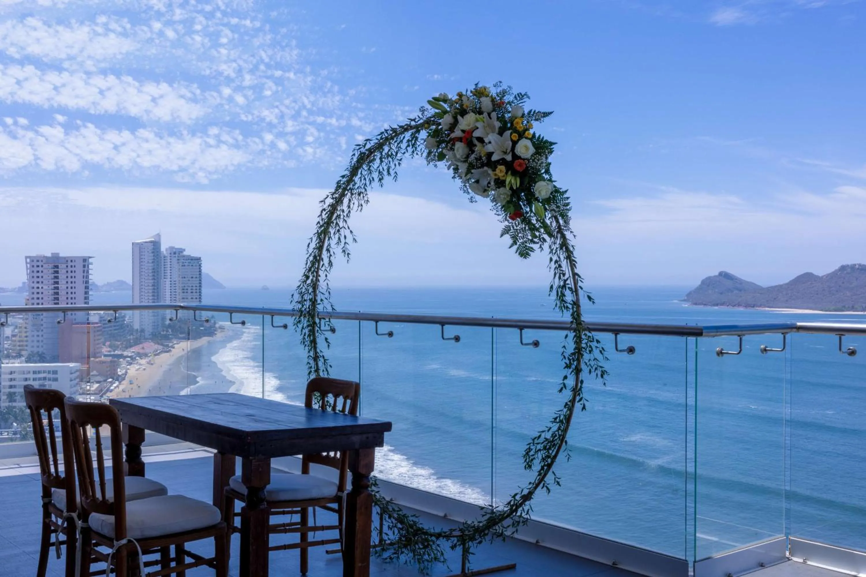 Patio in DoubleTree by Hilton Mazatlan, SIN
