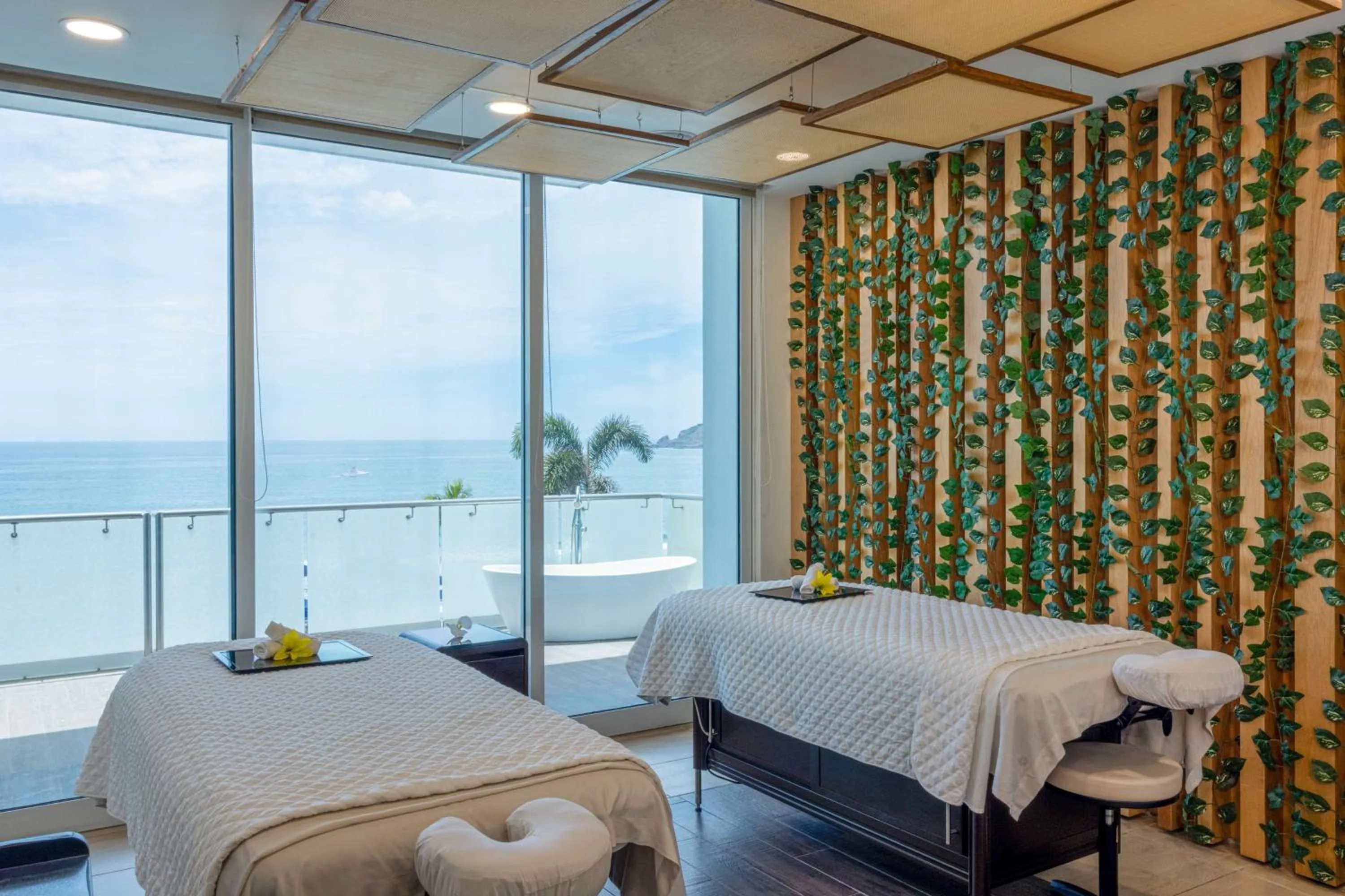 Spa and wellness centre/facilities, Bed in DoubleTree by Hilton Mazatlan, SIN