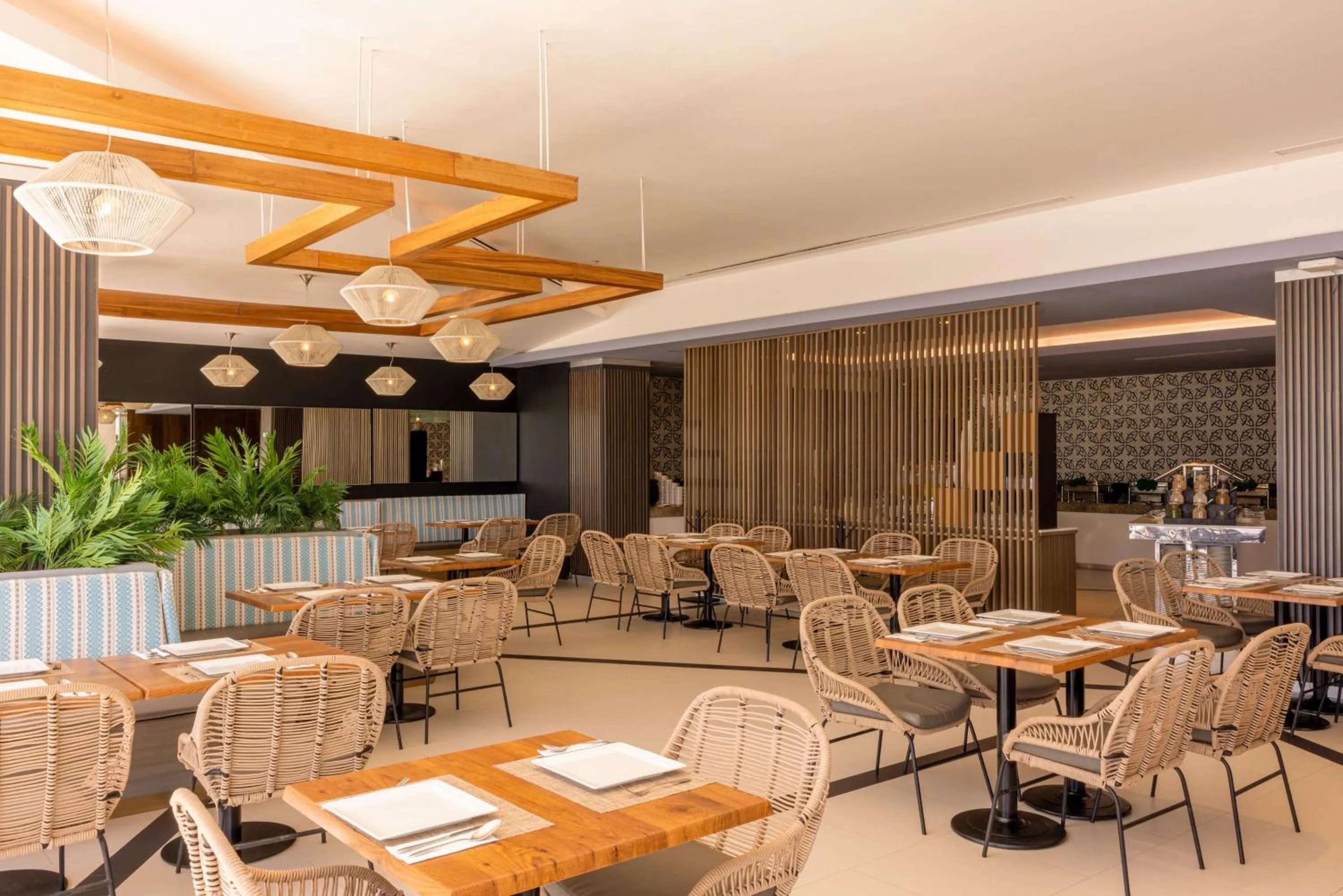 Restaurant/places to eat in DoubleTree by Hilton Mazatlan, SIN