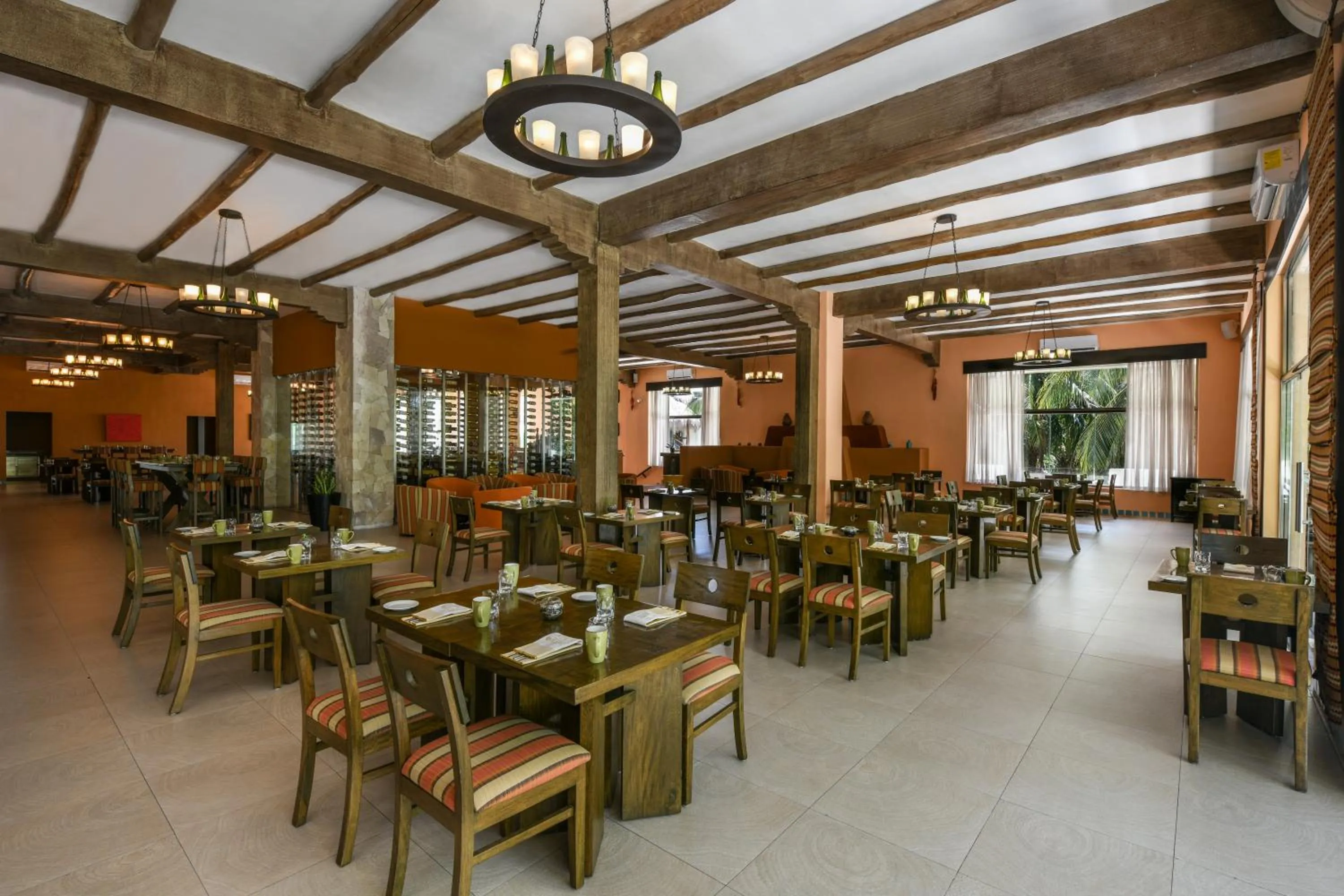 Restaurant/places to eat in El Dorado Casitas Royale Catamarán, Cenote & More Inclusive