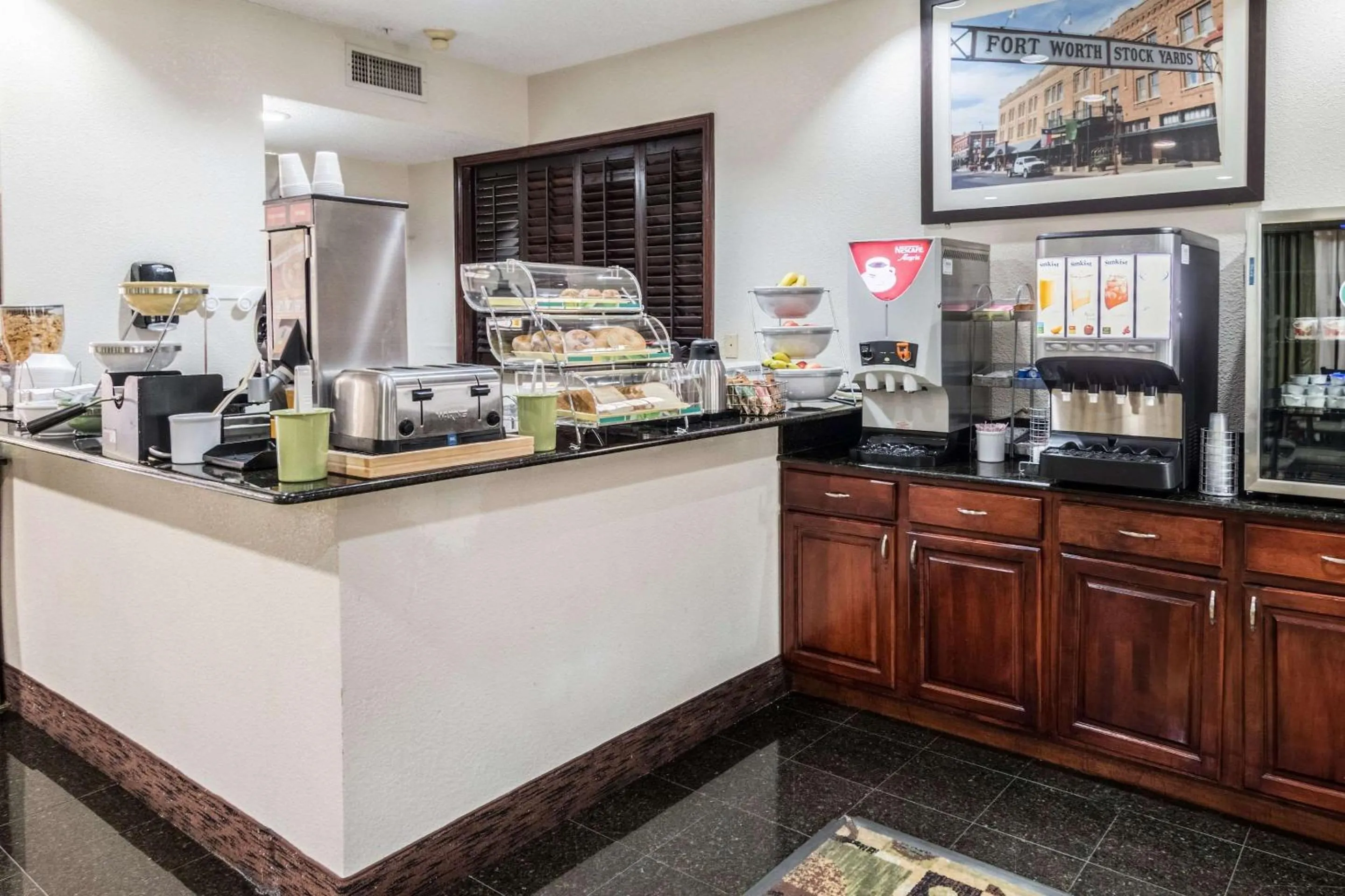 Restaurant/places to eat in Quality Suites Burleson - Ft Worth