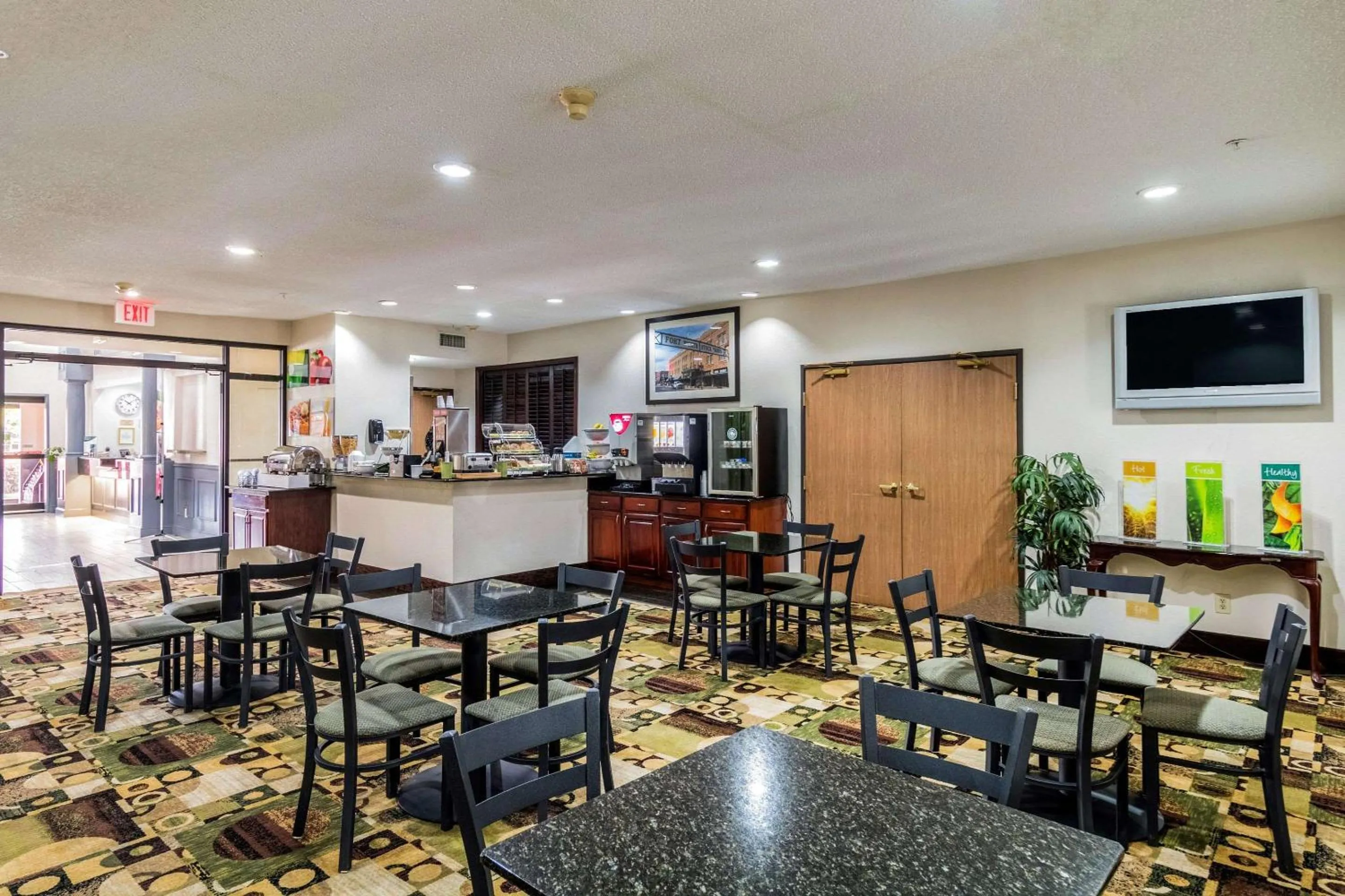 Restaurant/places to eat in Quality Suites Burleson - Ft Worth