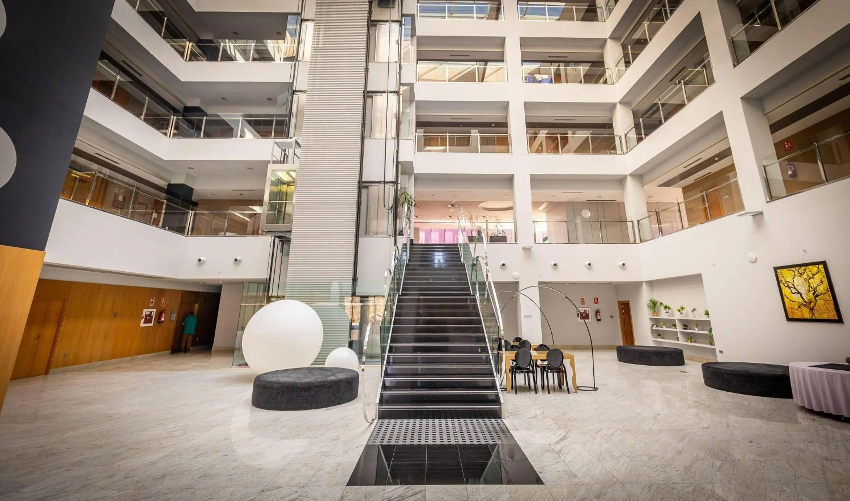 Lobby or reception in Hotel Ciudad de Ponferrada, Ascend Hotel Collection