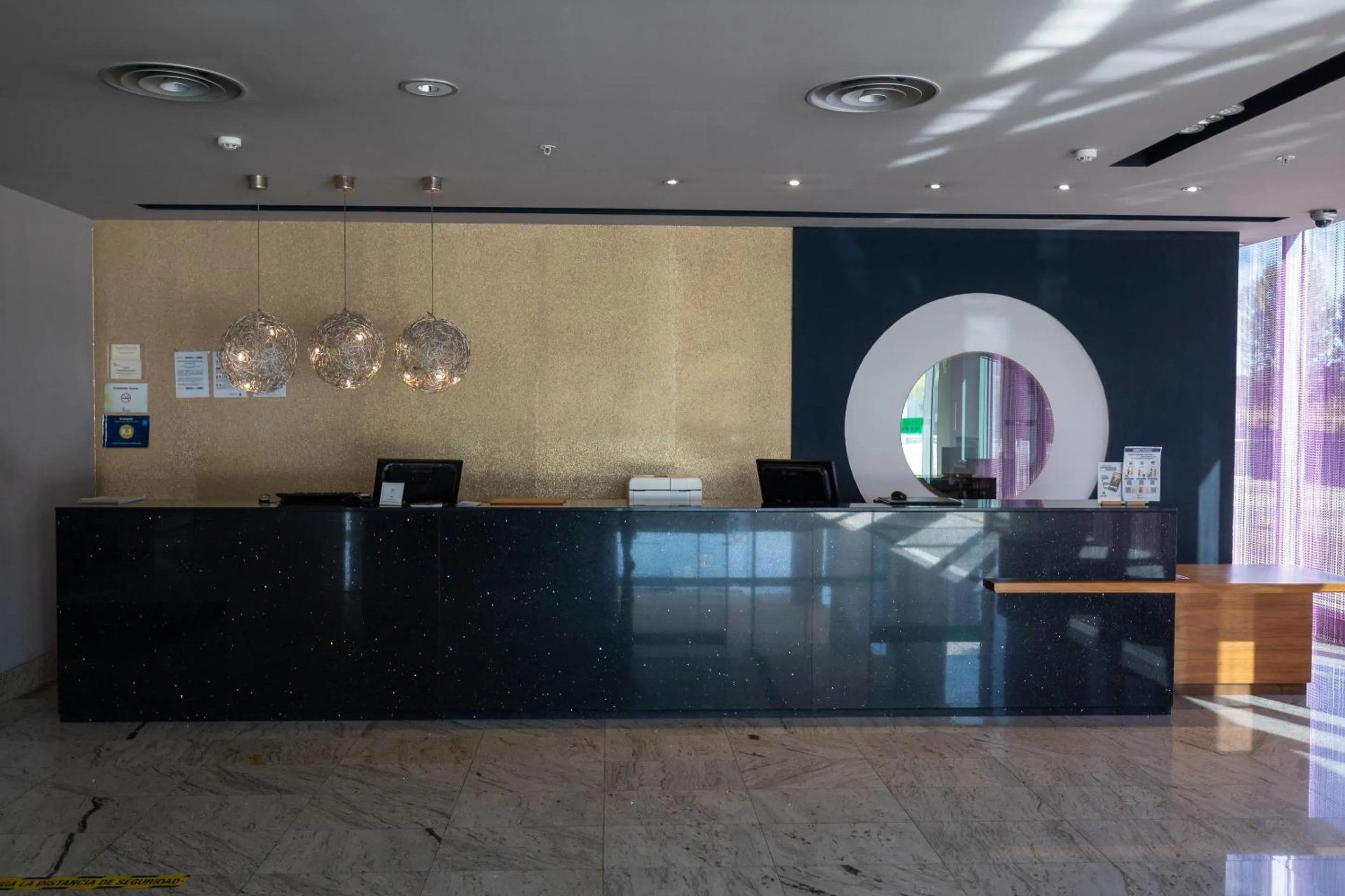 Lobby or reception in Hotel Ciudad de Ponferrada, Ascend Hotel Collection
