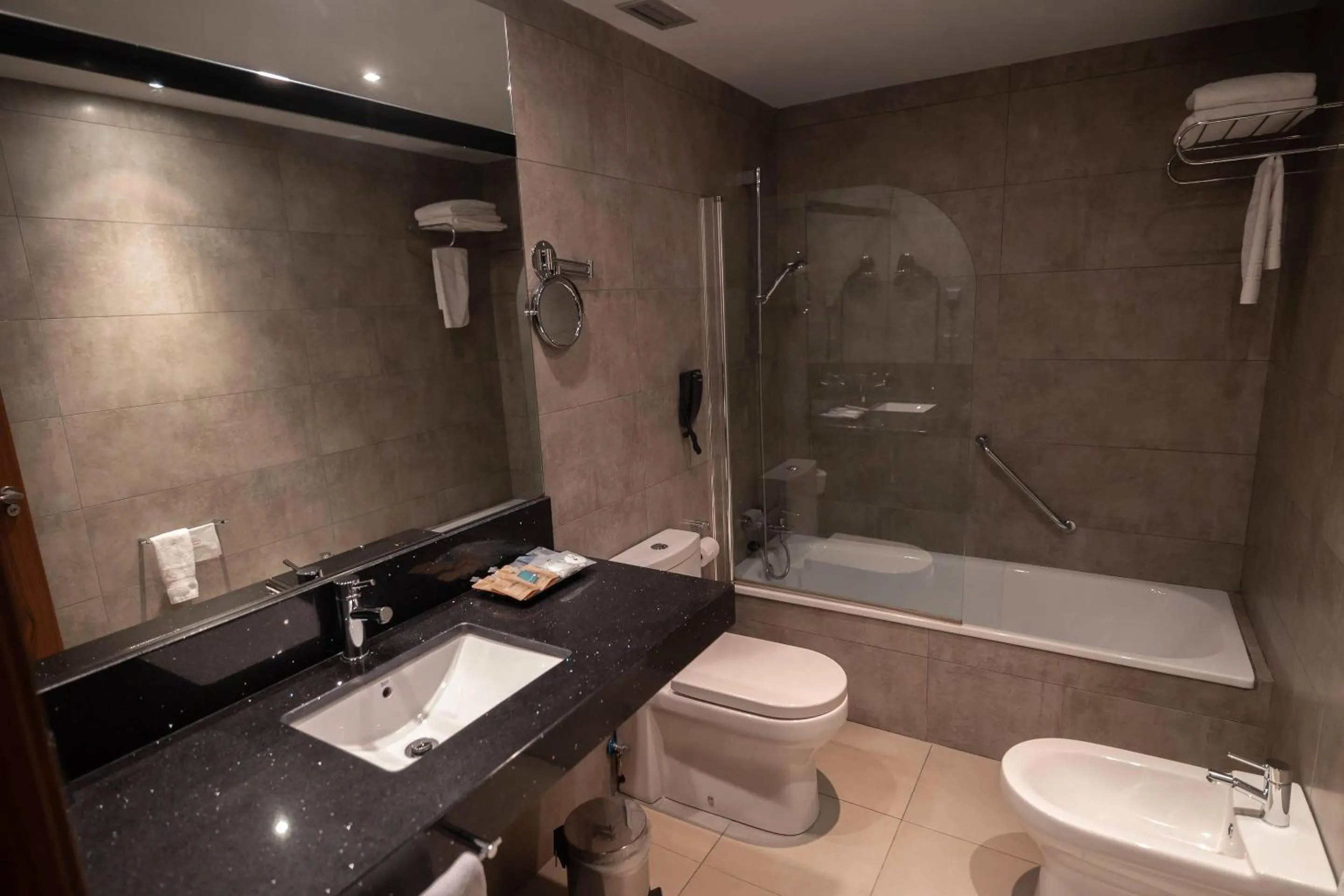 Bedroom in Hotel Ciudad de Ponferrada, Ascend Hotel Collection