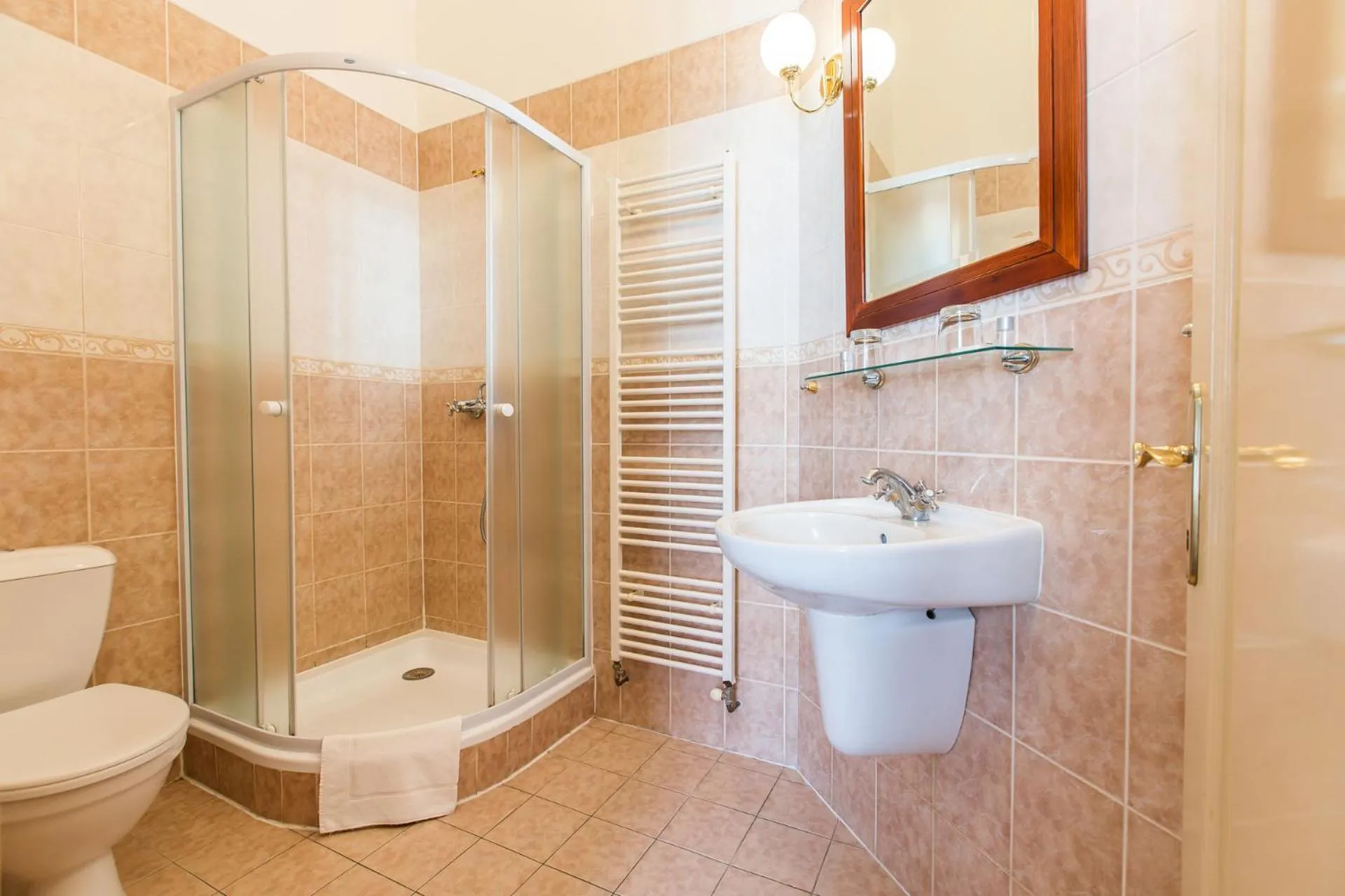 Bathroom in Hotel U Zlateho jelena