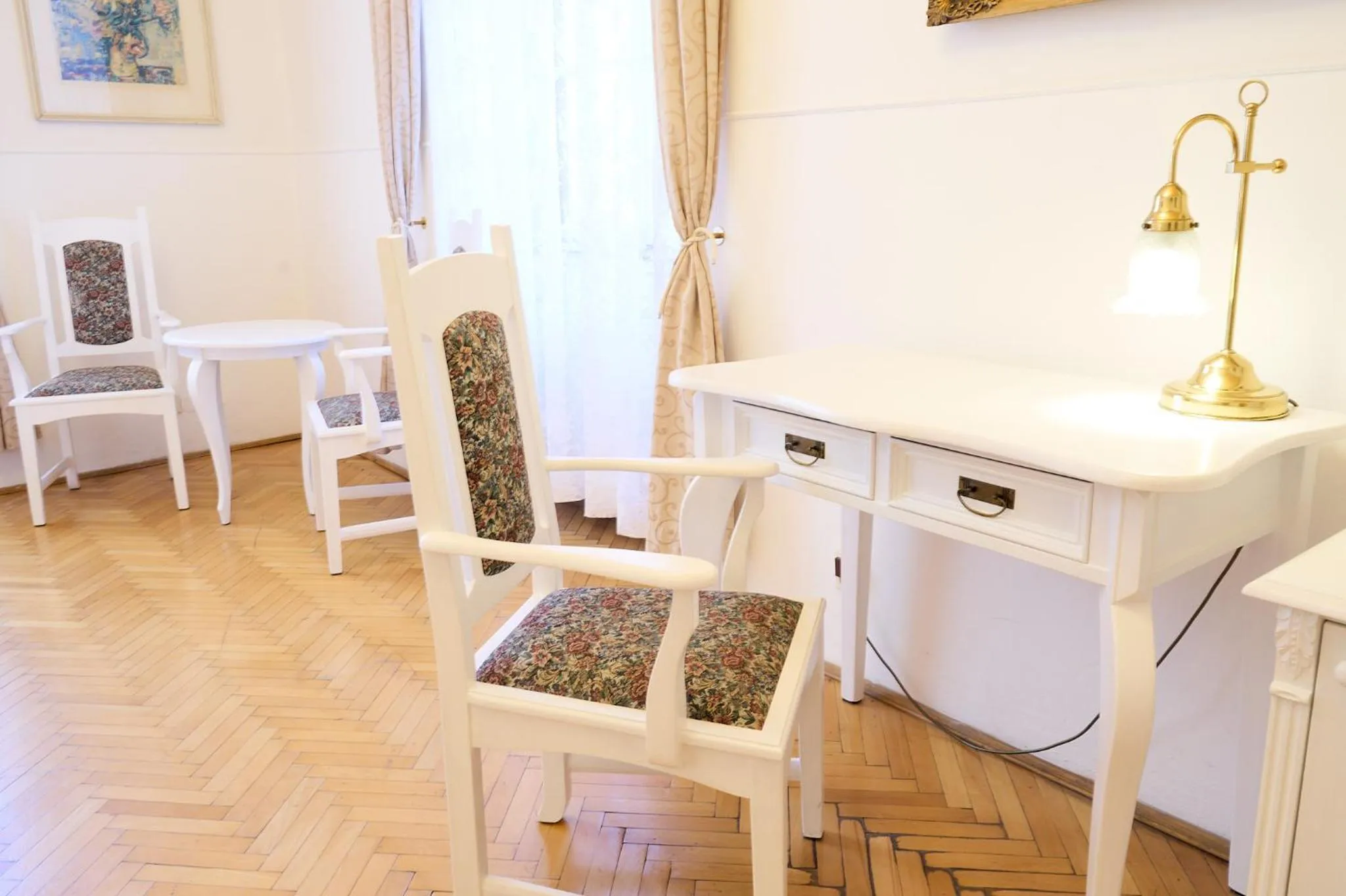 Seating area in Hotel U Zlateho jelena