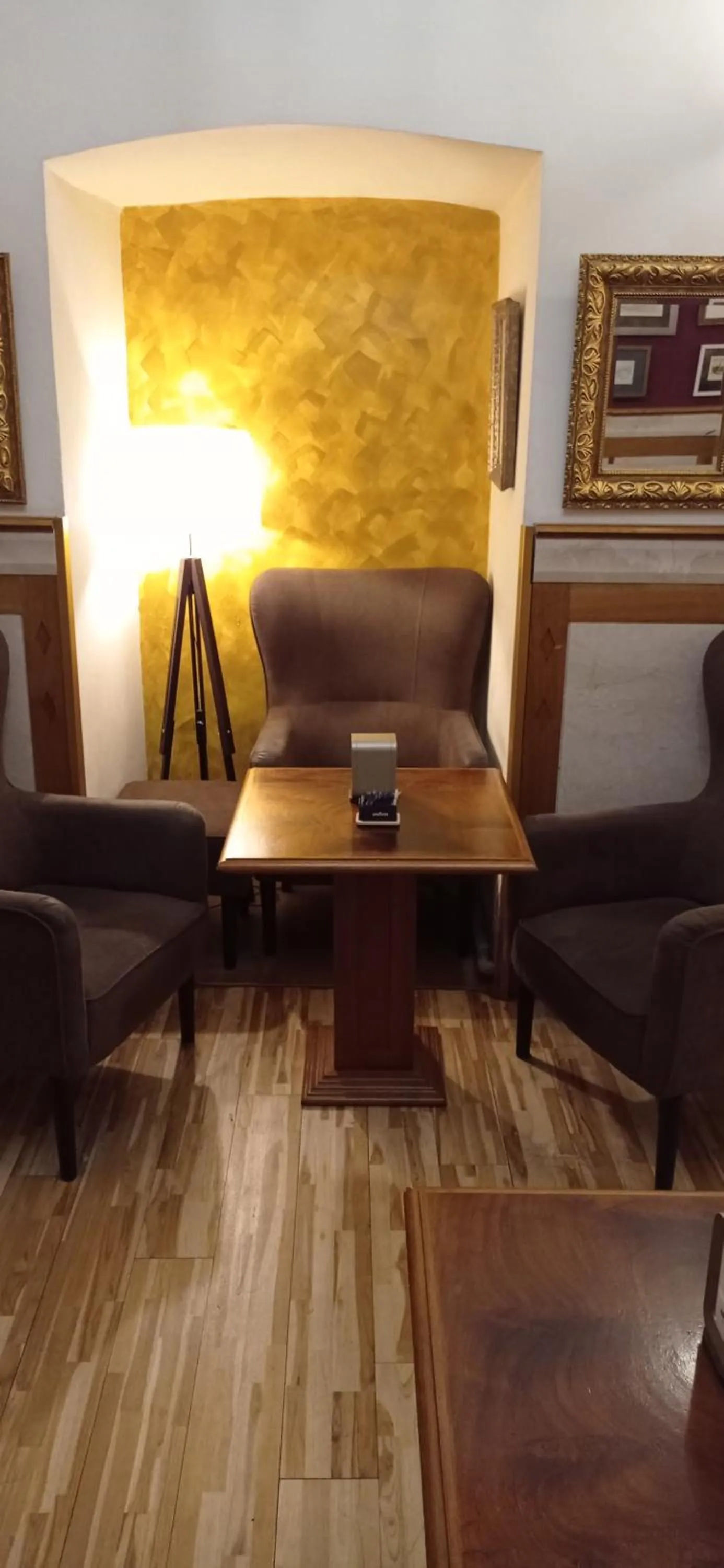 Lobby or reception in Hotel U Zlateho jelena