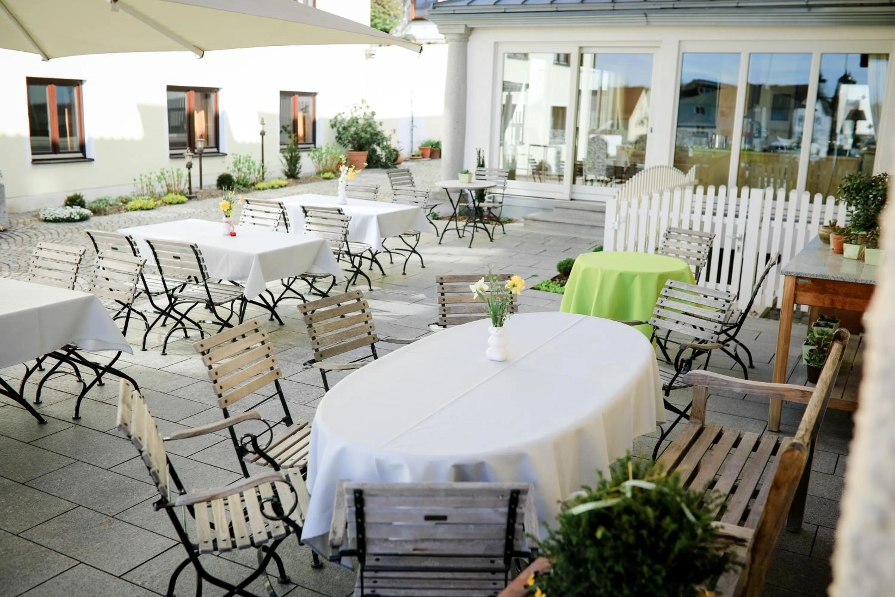 Patio in Hotel Burgwirt