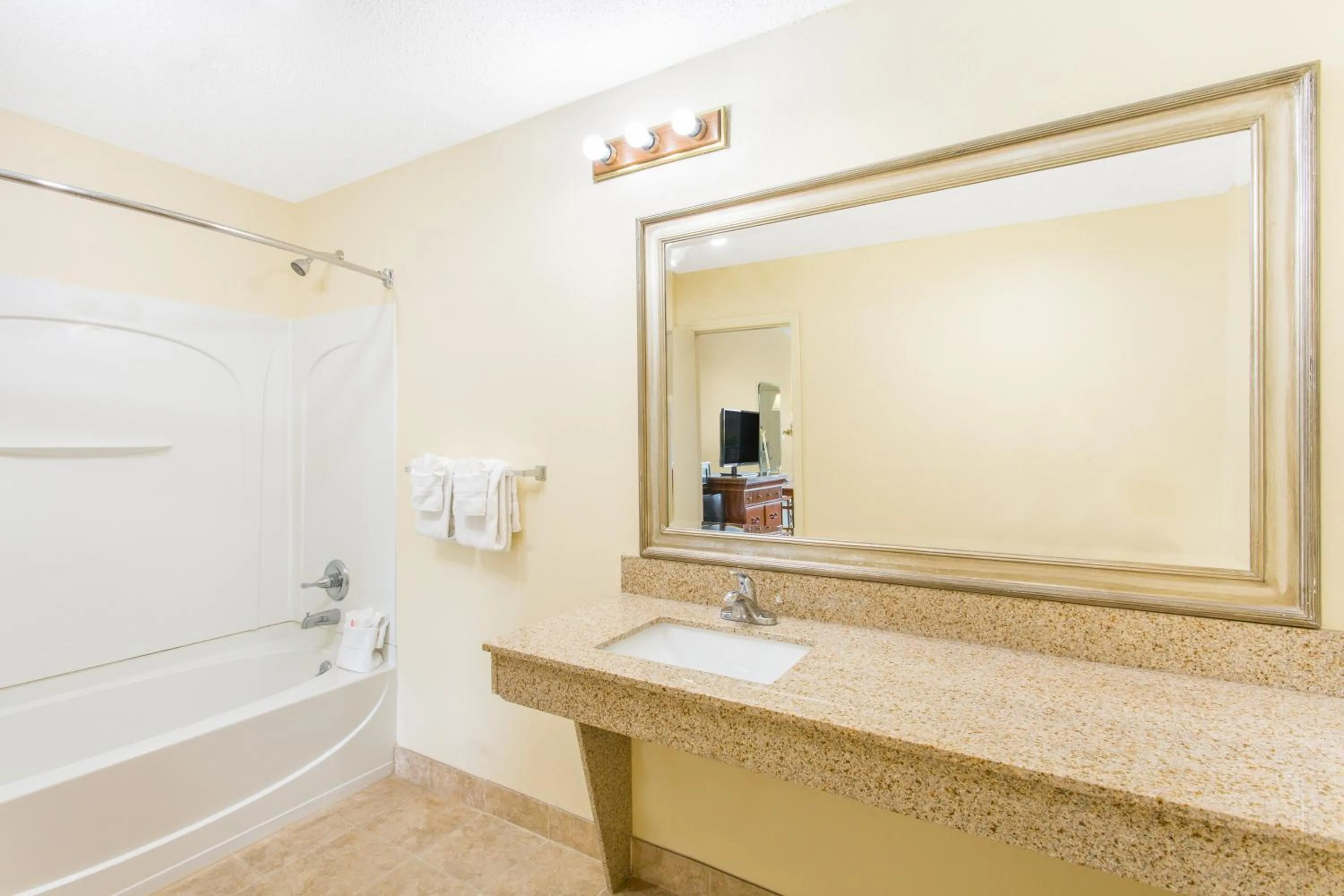 Bathroom in Days Inn by Wyndham Florence/I-95 North