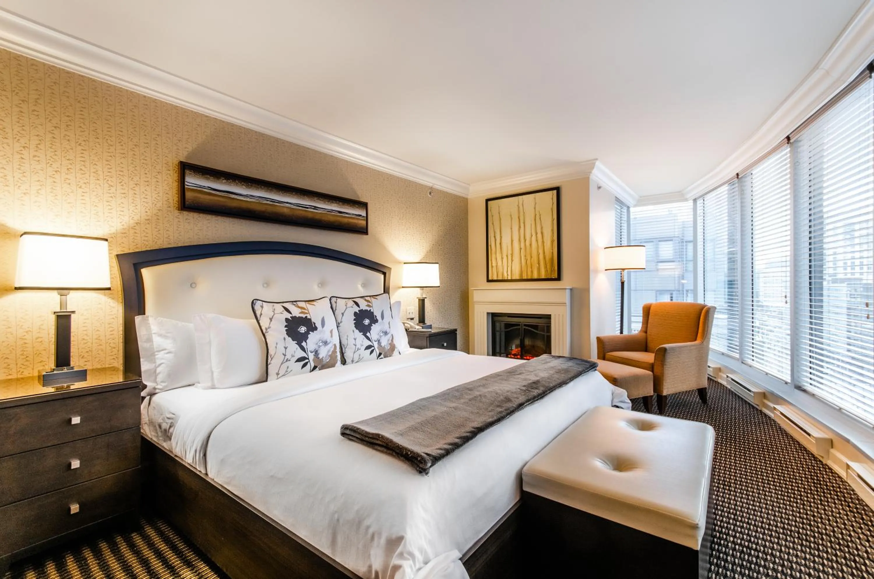 Bedroom, Bed in Le St-Martin Hotel Centre-ville – Hotel Particulier