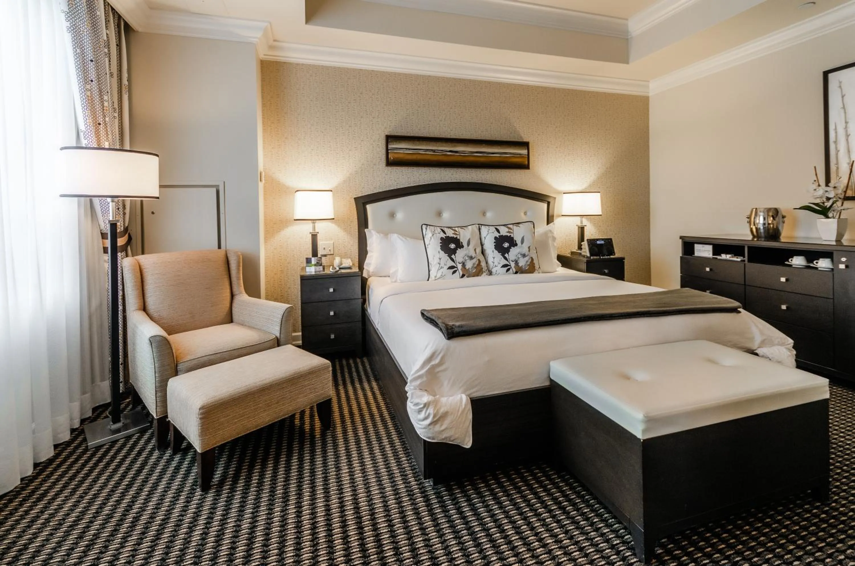 Bed in Le St-Martin Hotel Centre-ville – Hotel Particulier