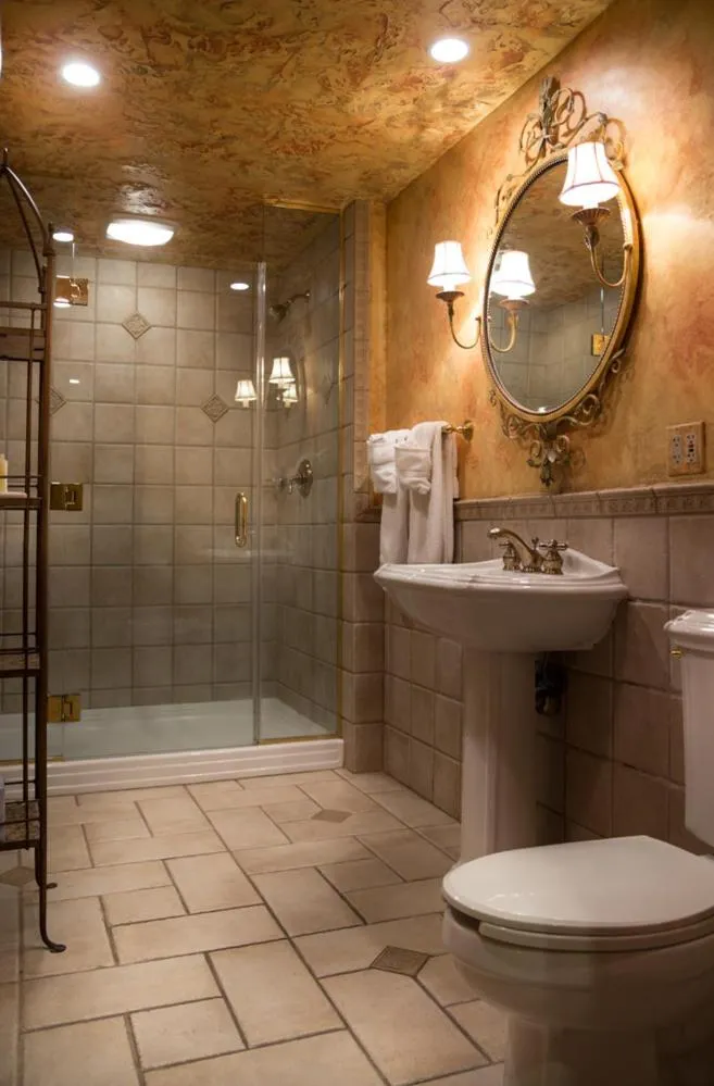 Landoll's Mohican Castle