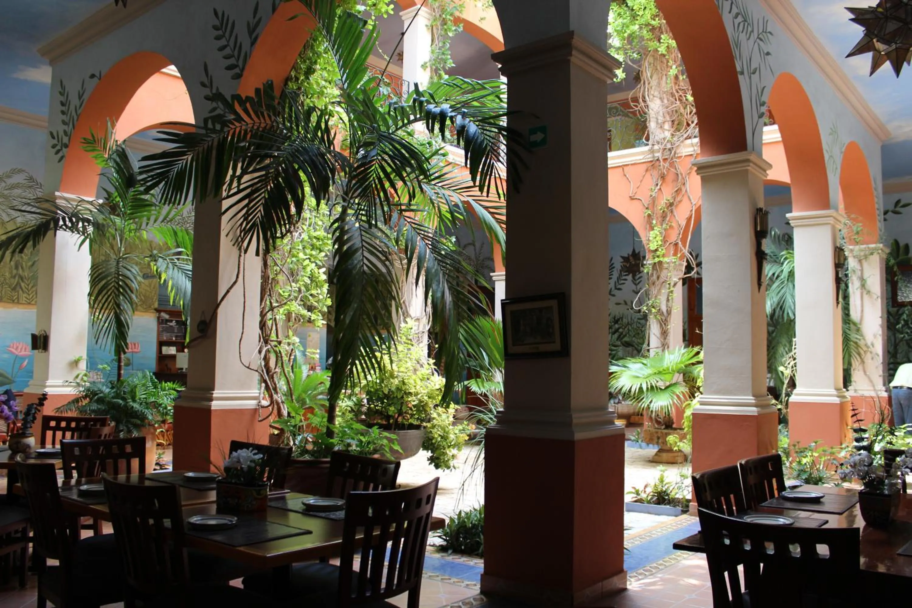 Restaurant/places to eat in Hotel Boutique Casa San Angel