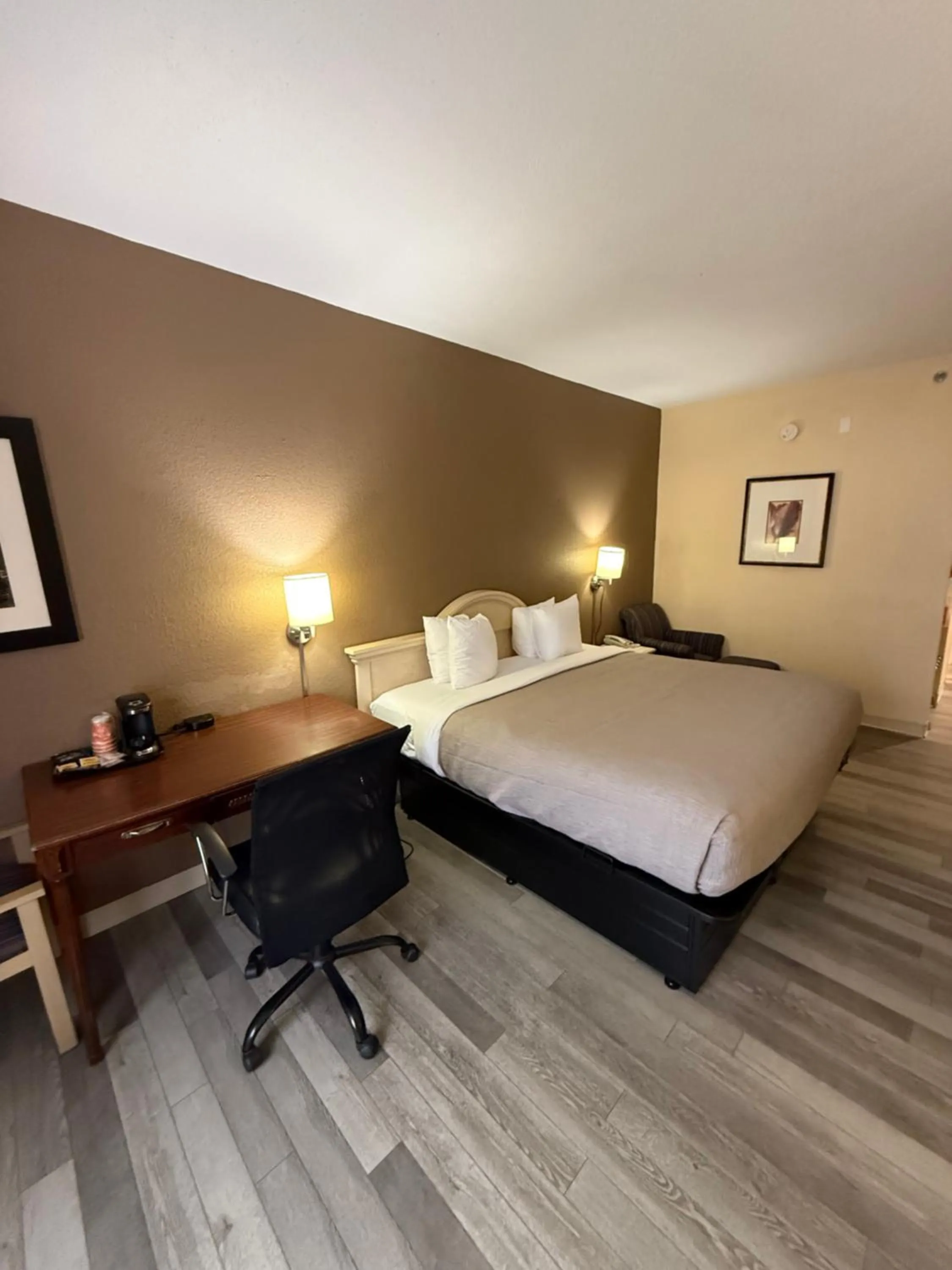 Bedroom, Bed in Quality Inn & Suites Exmore - Eastern Shore