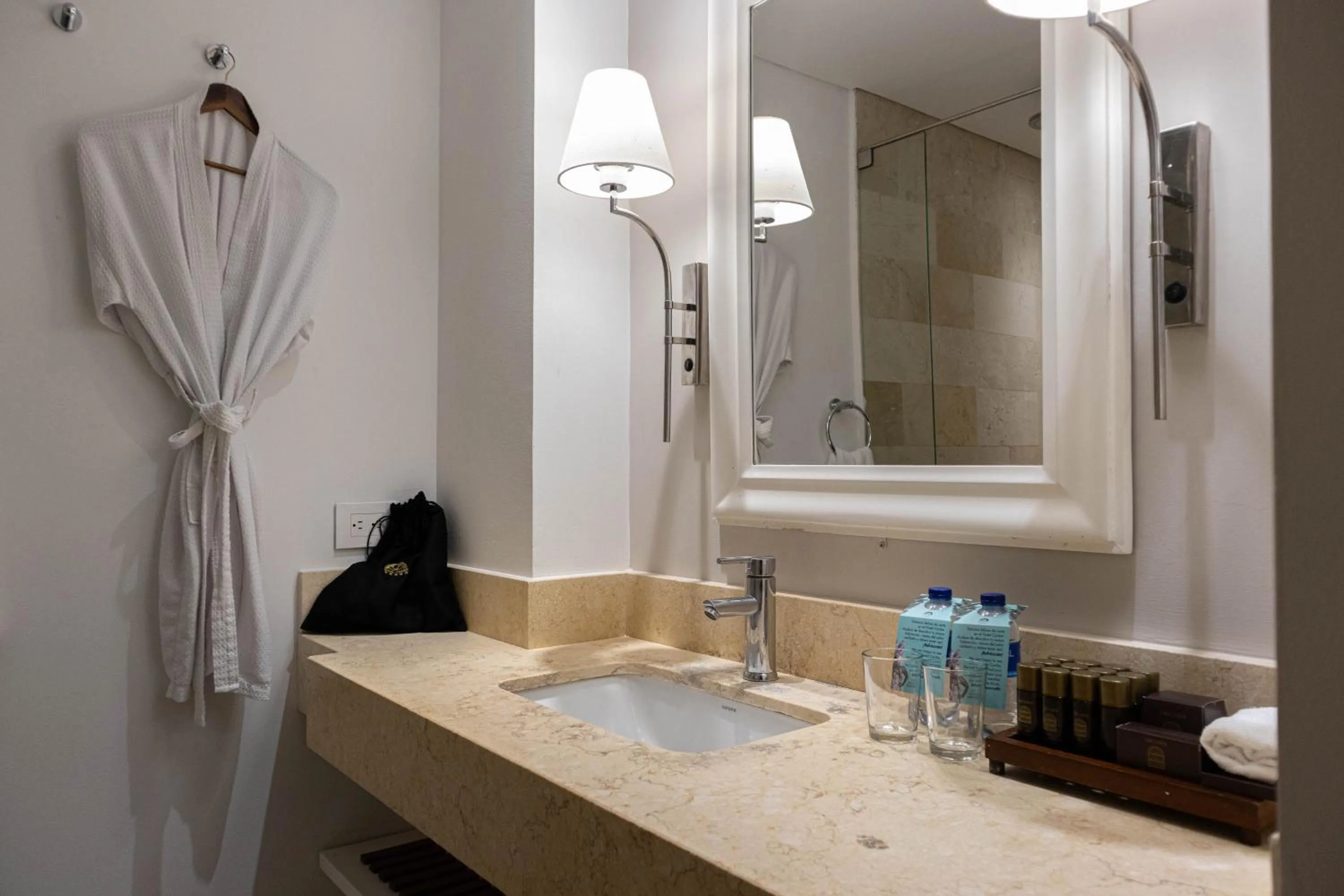 Toilet in Hotel Caribe by Faranda Grand, a member of Radisson Individuals