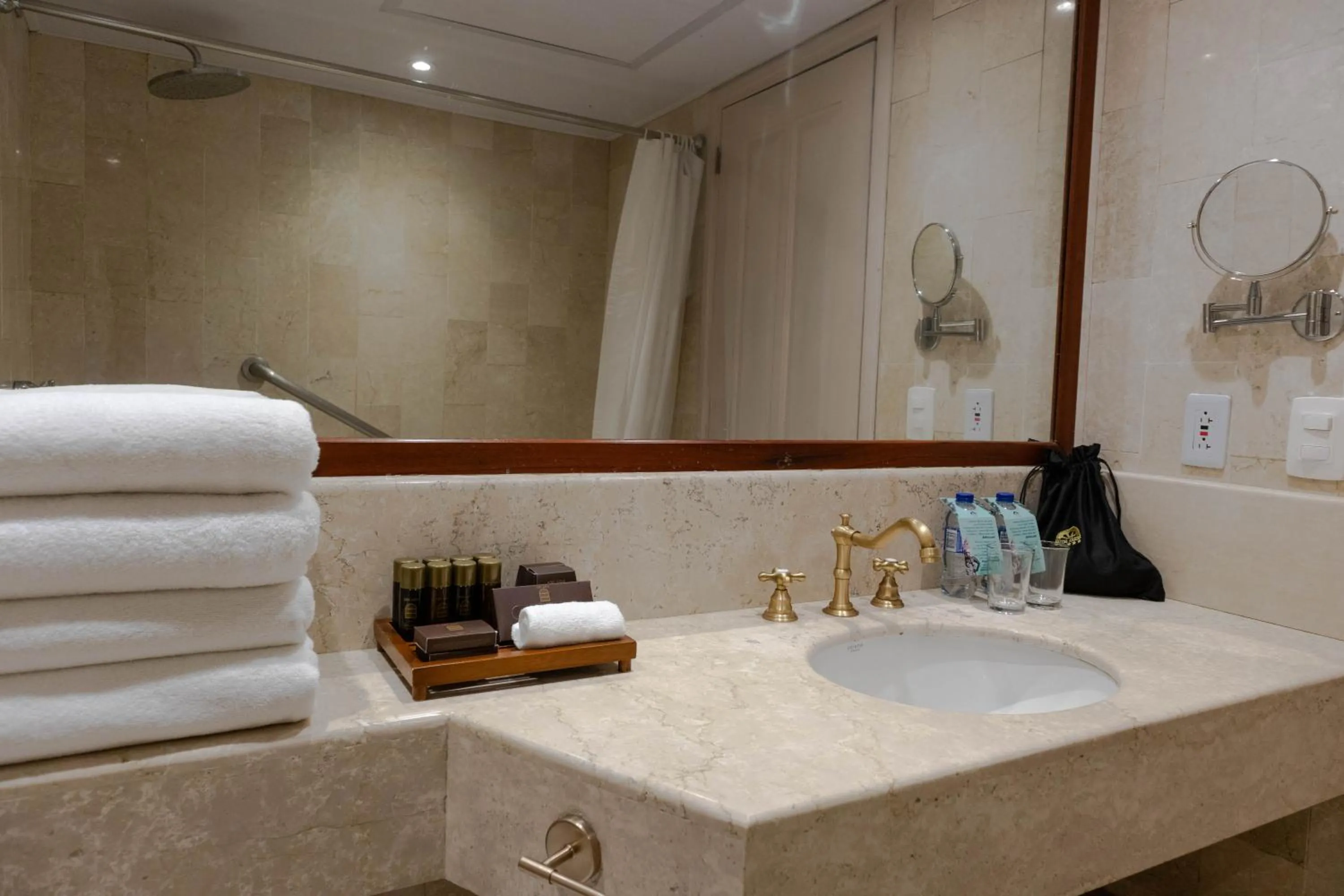 Toilet in Hotel Caribe by Faranda Grand, a member of Radisson Individuals