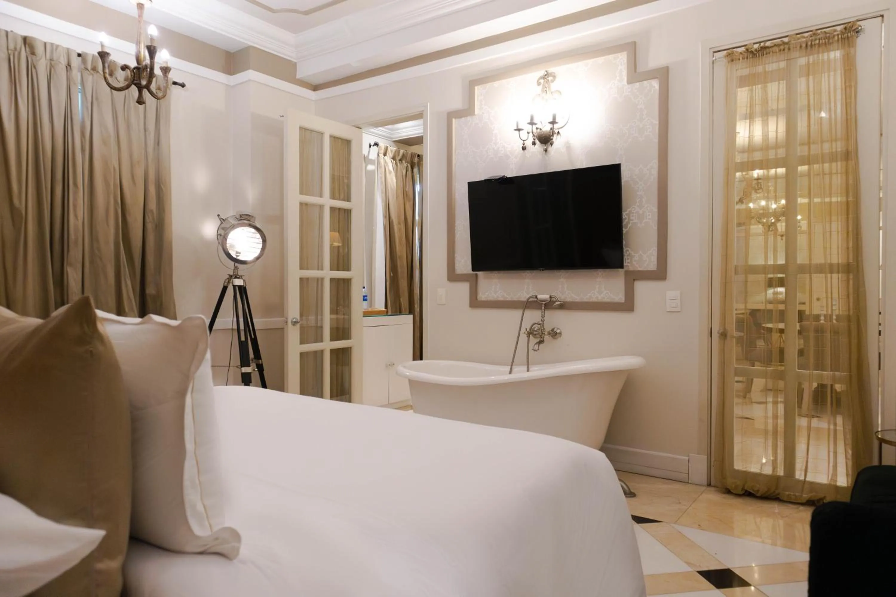 Bed in Hotel Caribe by Faranda Grand, a member of Radisson Individuals