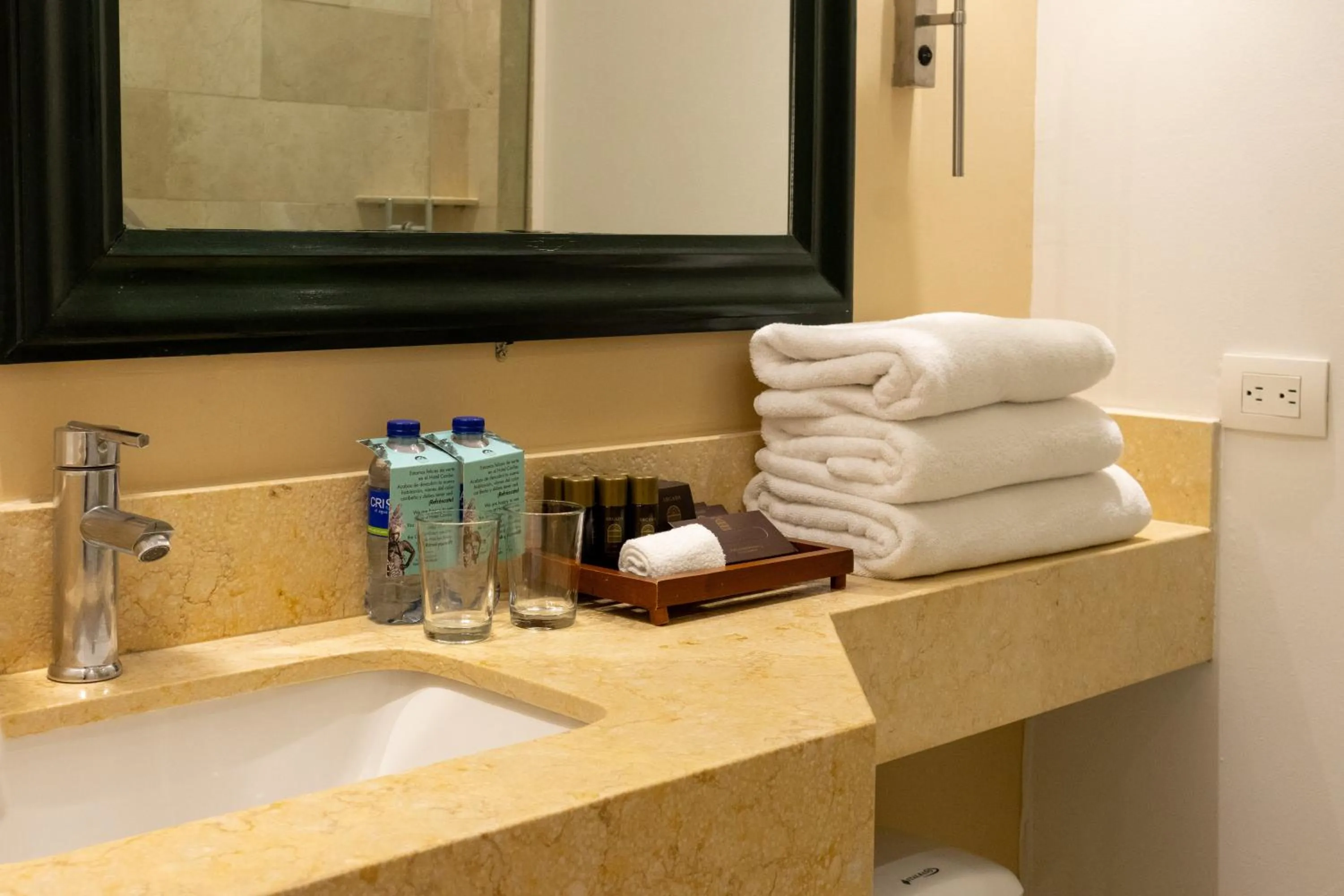 Bathroom in Hotel Caribe by Faranda Grand, a member of Radisson Individuals
