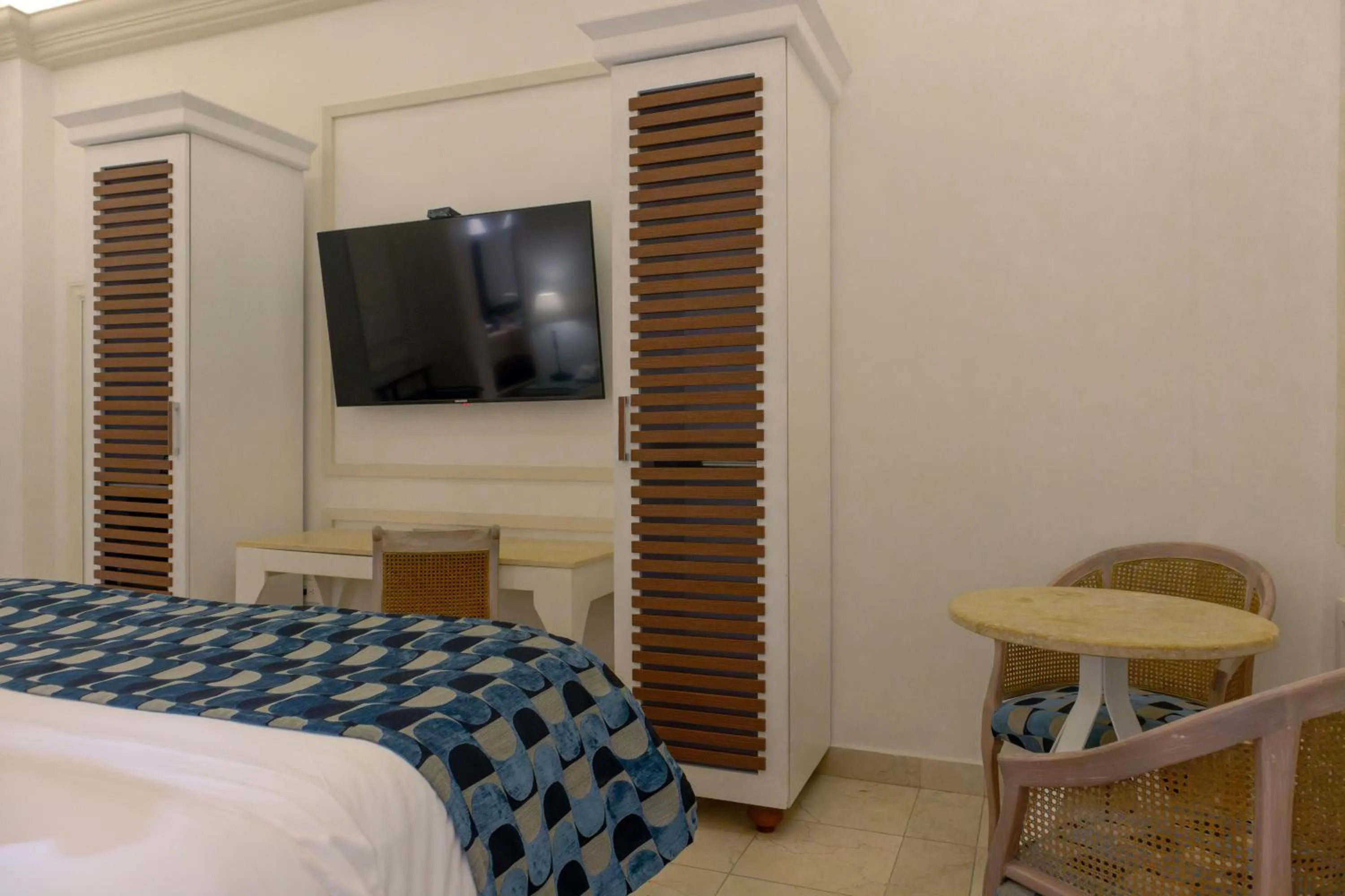 TV and multimedia, Bed in Hotel Caribe by Faranda Grand, a member of Radisson Individuals