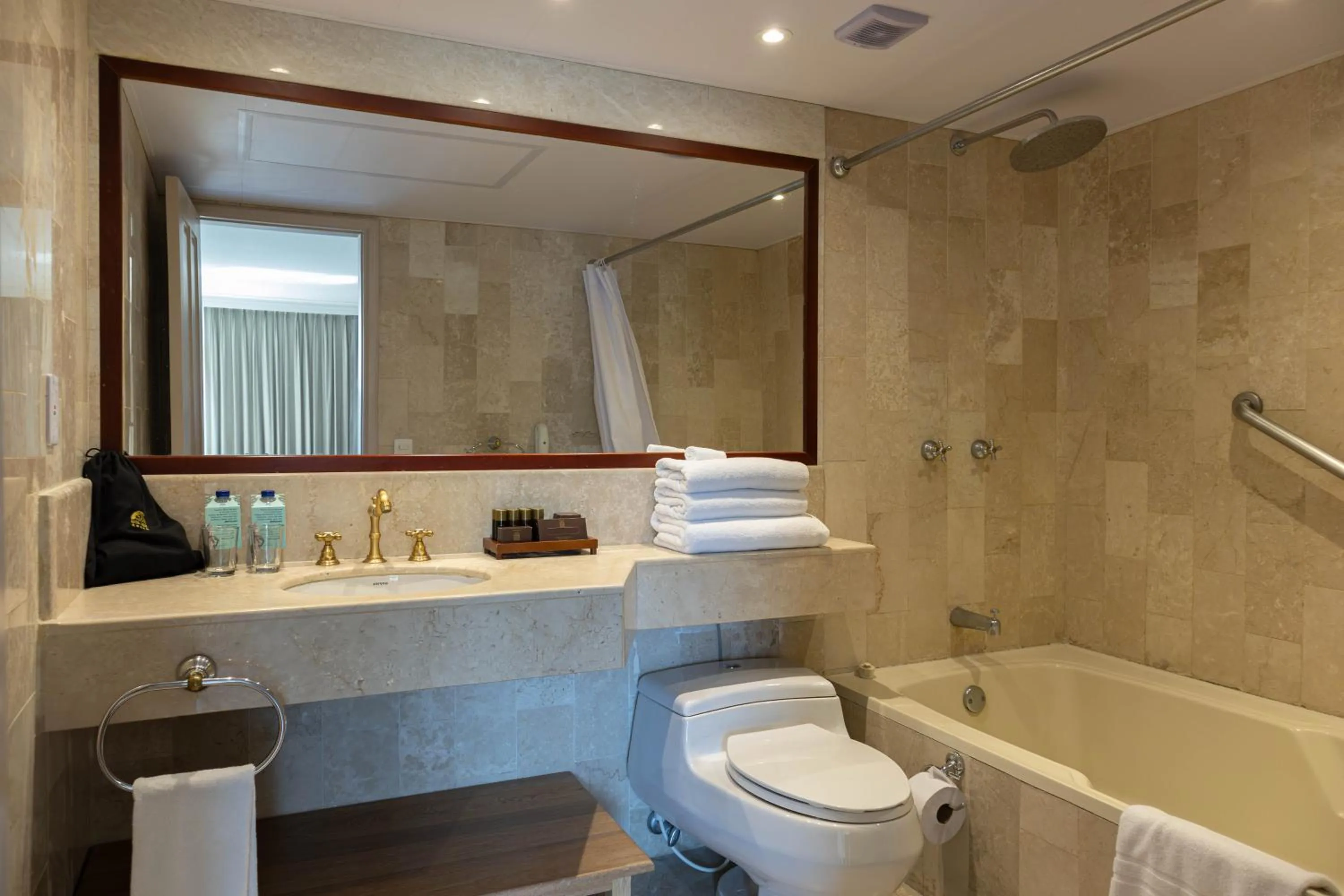 Bathroom in Hotel Caribe by Faranda Grand, a member of Radisson Individuals