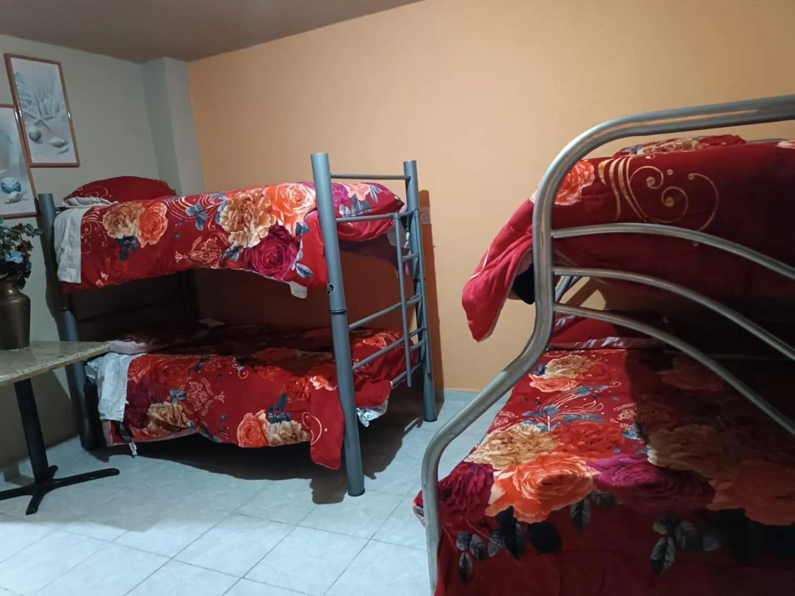 Bedroom, Bed in Hospedaje Barato Mi Casita de Colores