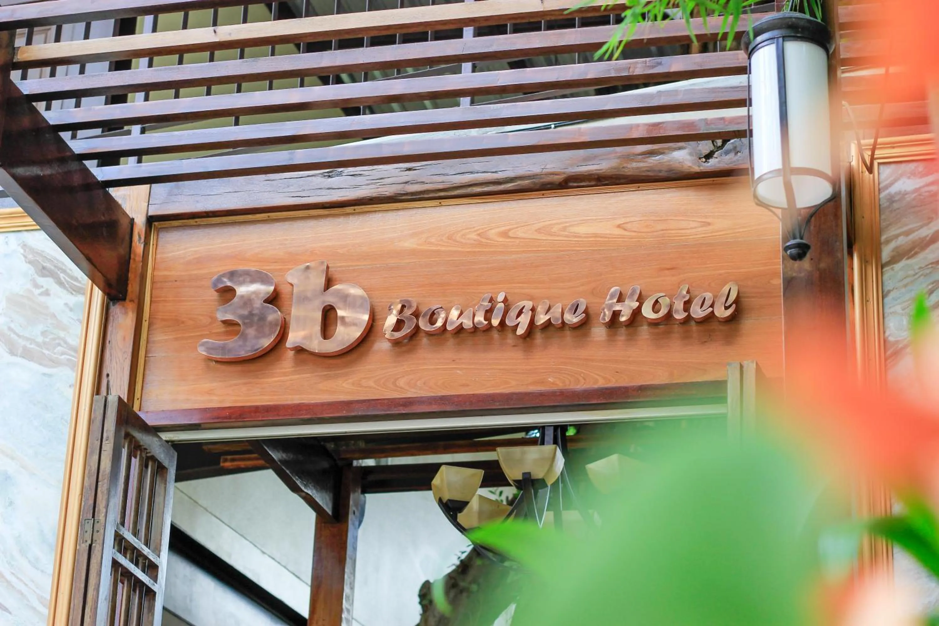 Facade/entrance in 3B Boutique Hotel