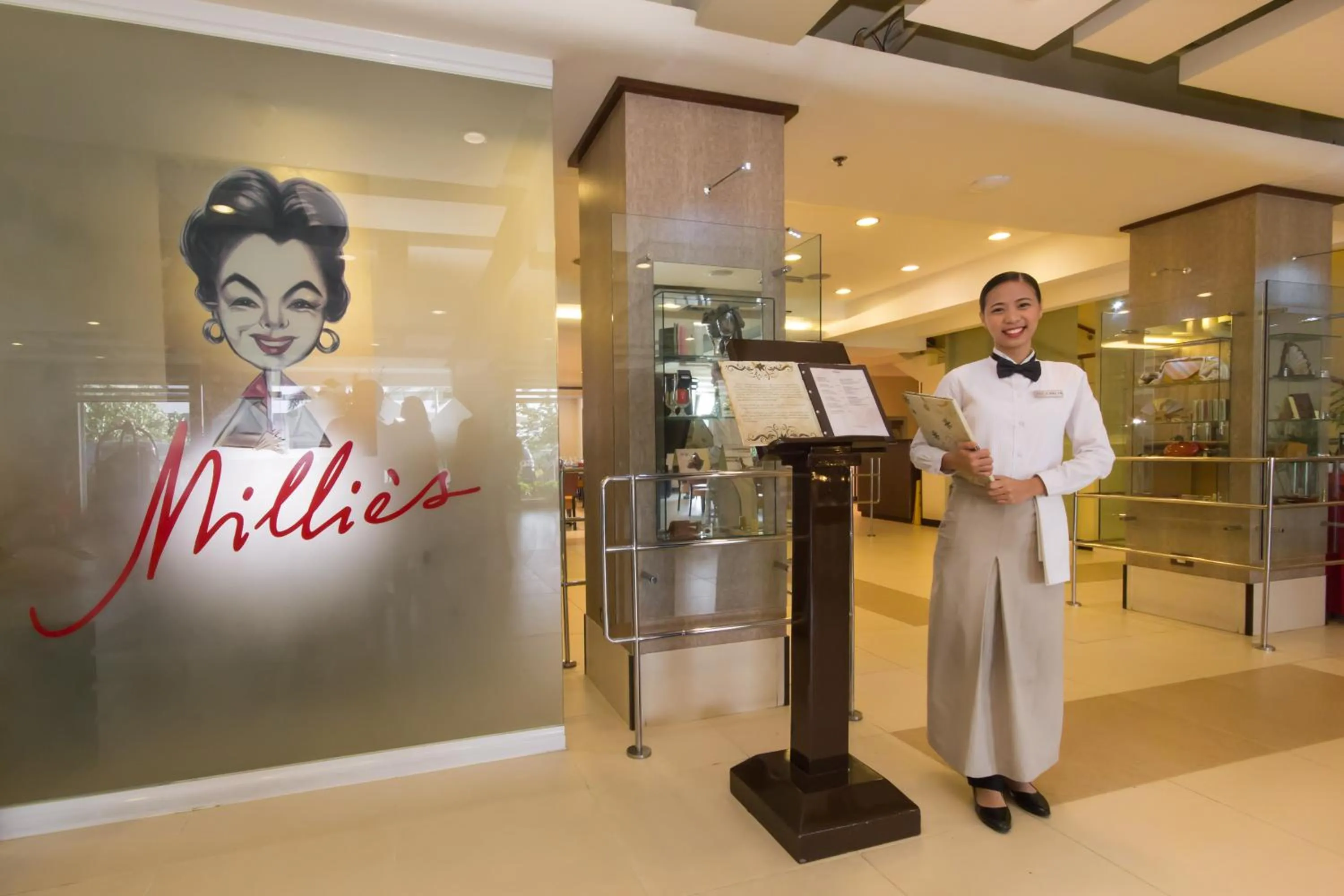 Restaurant/places to eat in Microtel by Wyndham Mall of Asia