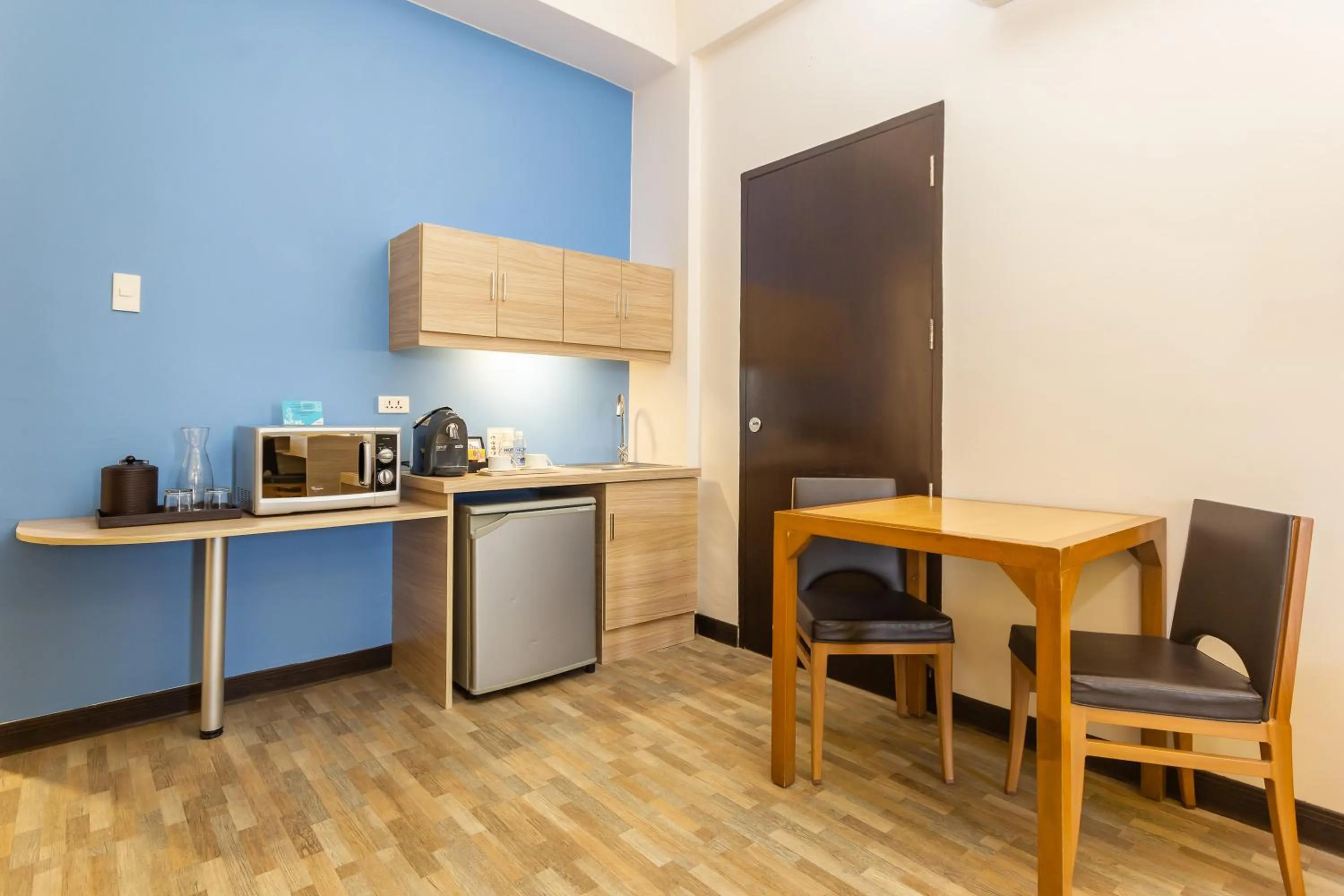 Kitchen or kitchenette in Microtel by Wyndham Mall of Asia