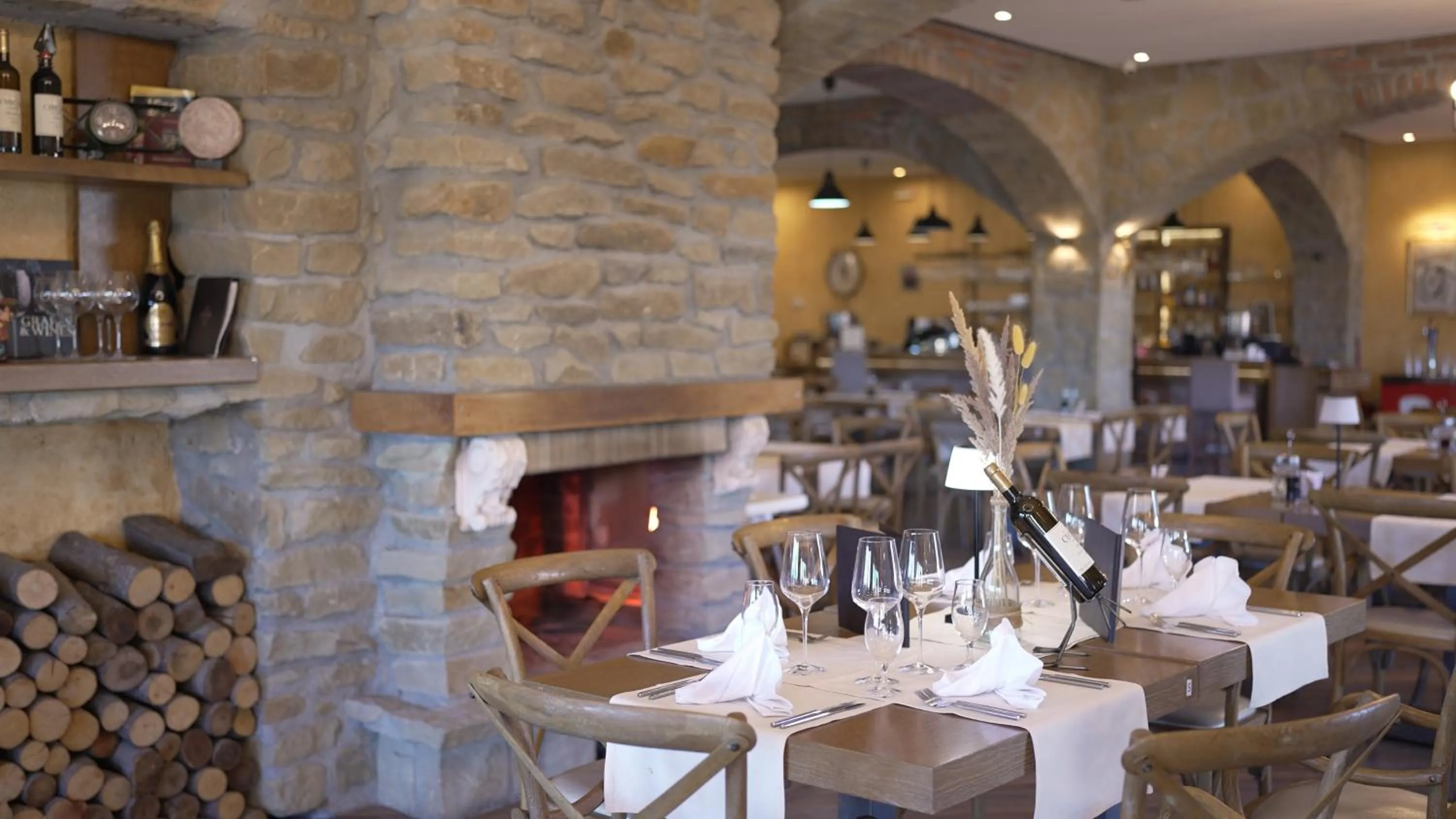 Restaurant/places to eat in Garni Hotel Chicha - Winery ŠKRBIĆ
