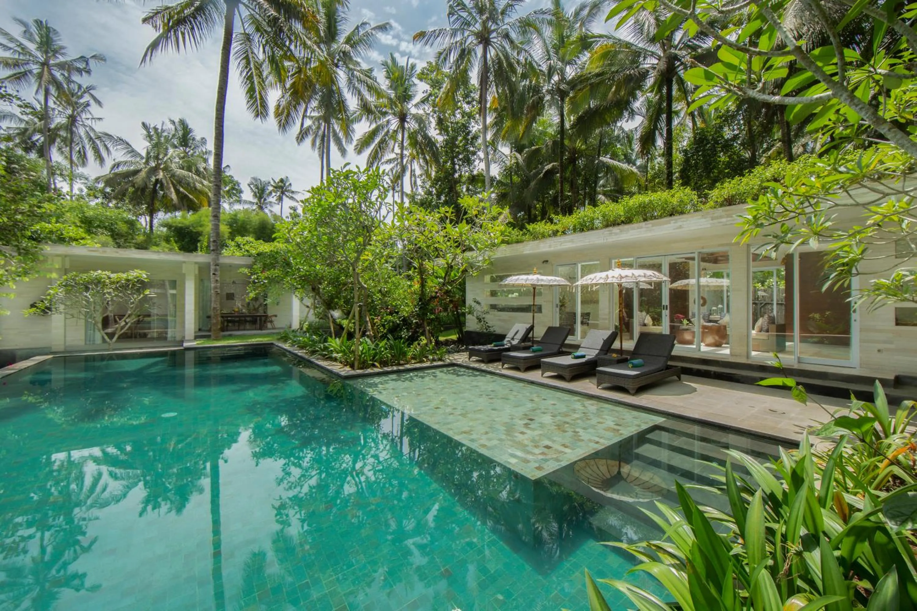 Swimming pool in Kelapa Retreat & Spa