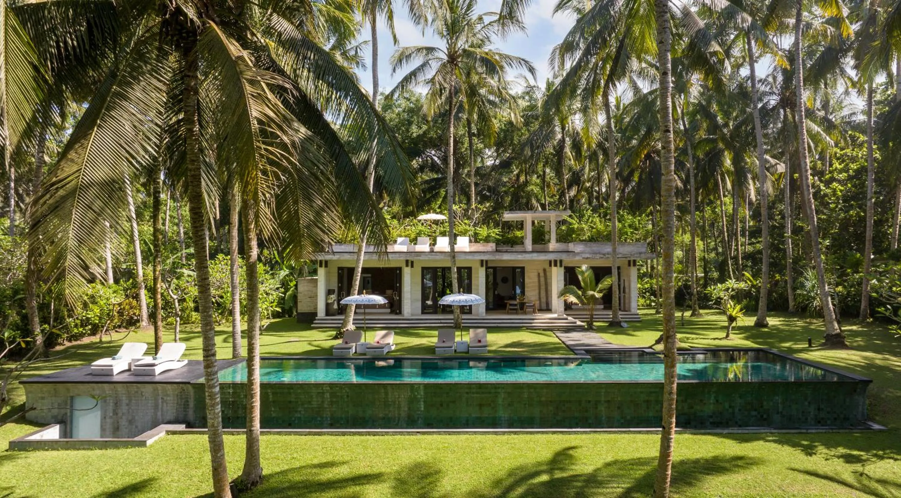 Pool view in Kelapa Retreat & Spa