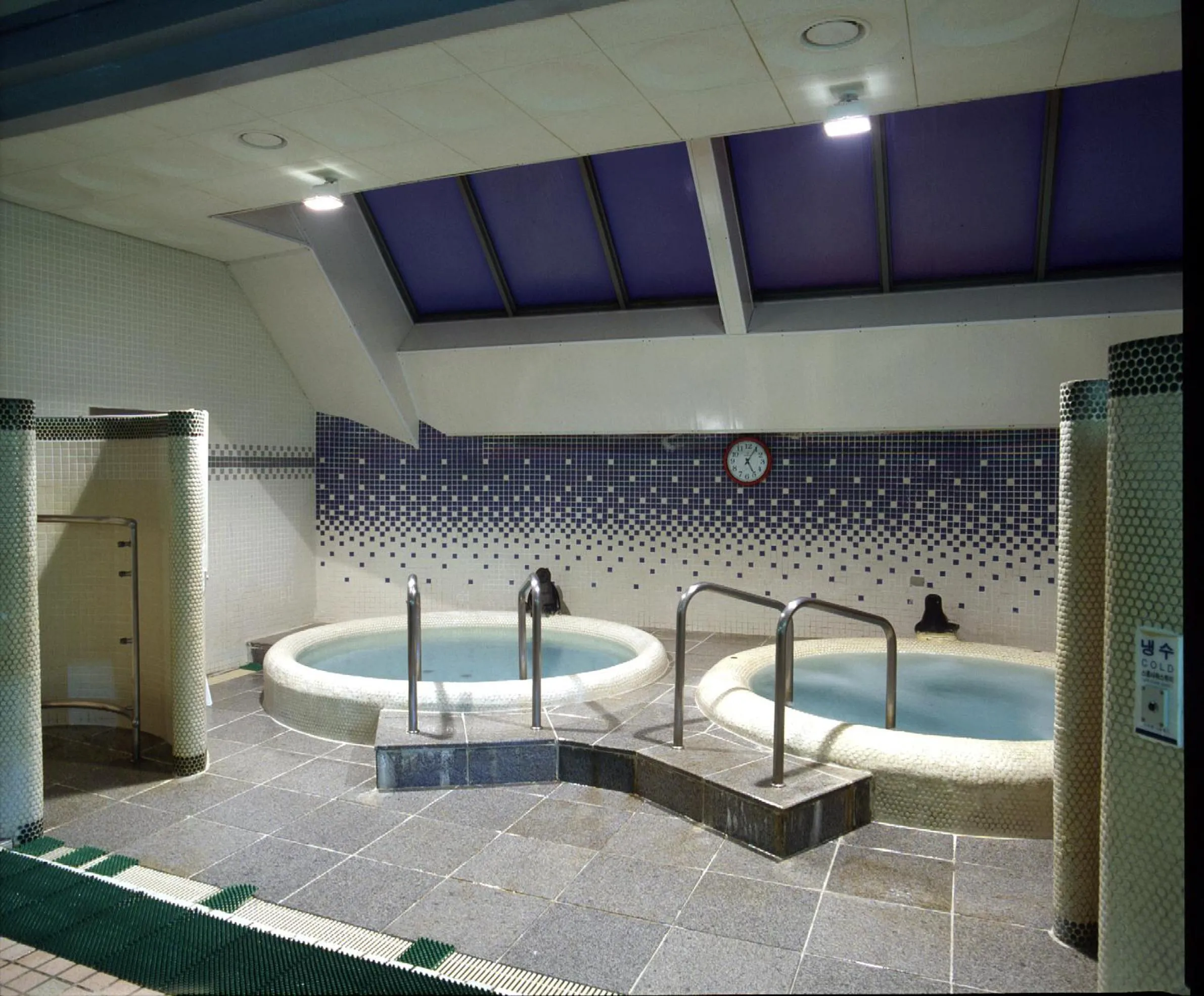 Hot Spring Bath in Nongshim Hotel